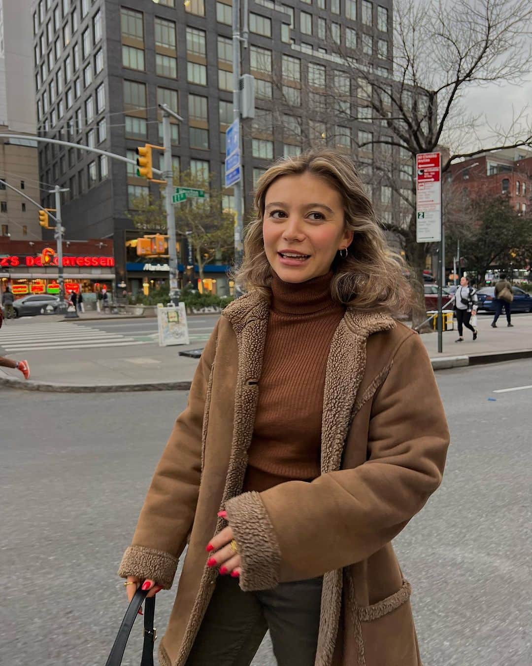 G・ハネリウスさんのインスタグラム写真 - (G・ハネリウスInstagram)「🧸🤎🍂」11月2日 3時18分 - ghannelius
