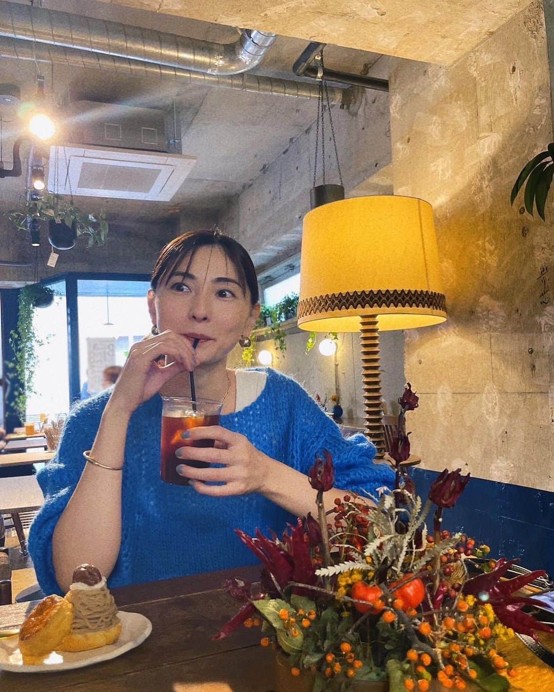 和泉佑三子さんのインスタグラム写真 - (和泉佑三子Instagram)「＊再投稿失礼致します🙇‍♀️(いいね！を下さった皆様ごめんなさーい) おしゃれ〜なカフェ☕️に行ってきたよ 久しぶりになり過ぎた、Diaryに最近のプライベートの近況も書いてみたので良かったら覗いてみてくーださぁい👐🏻 https://saeizumi.com」11月2日 3時32分 - izumisae_official