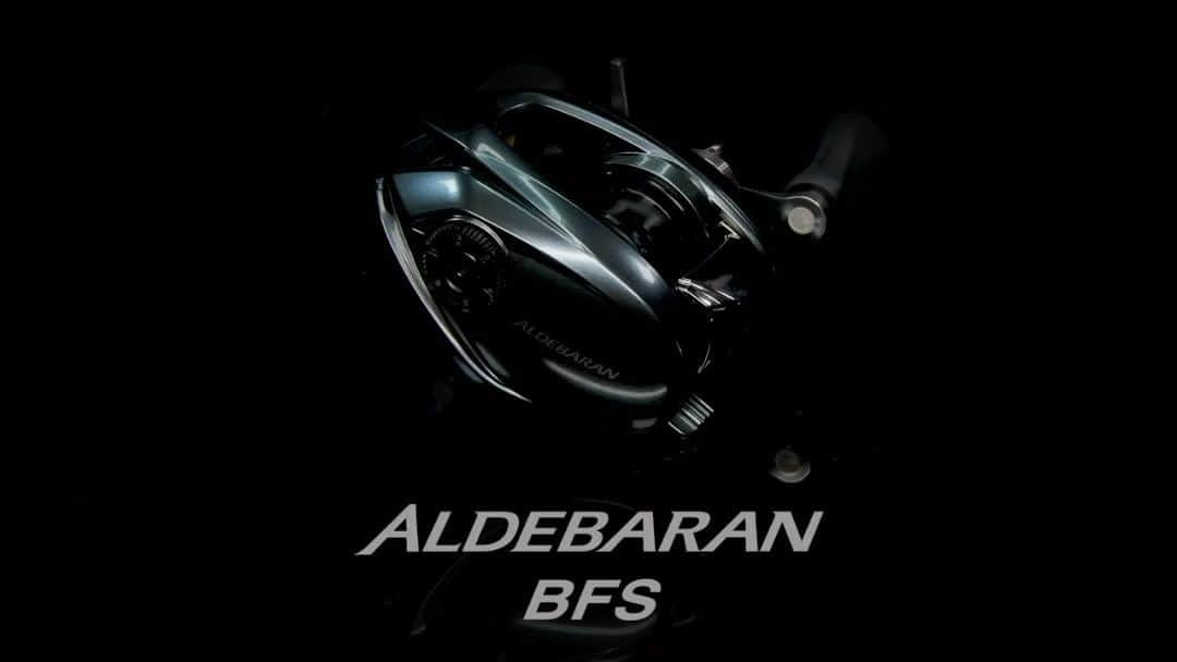 シマノ｜Fishingのインスタグラム：「Shimano expands its Bait Finesse offerings with the addition of its flagship Aldebaran BFS. Here are the top 3 features of this incredible low-profile bait-casting reel:    1) The Aldebaran BFS incorporates Shimano’s Finesse Tune Brake (FTB) system to reduce the spool’s weight by moving the braking unit from the spool to the palming sideplate, allowing anglers to effectively cast lightweight tackle. Shimano’s FTB capitalizes on the cast’s centrifugal force and the magnetic brakes automatically flare in and out to slow down the spool only when braking is needed. Fully adjustable, anglers can fine-tune the FTB with the external dial or by adding or removing individual magnets as needed.    2) The MGL Spool III is an ultra-thin spool that thoroughly pursues low inertia. The spool has a reduction in start-up inertia compared to the second-generation MGL Spool by further thinning the spool — all without compromising durability. This results in unparalleled casting performance.   3) MicroModule Gear have been advanced through Shimano’s exclusive manufacturing technology. With the gear teeth super-refined to the limit, the Micromodule Gear System enables seamless engagement and power transmission. The System — without compromising strength — reduces noise and improves smoothness.   Take your Bait Finesse game to the next level with the all-new Shimano Aldebaran BFS.  #FishShimano #ShimanoAldebaran #AldebaranBFC #FinesseFishing #Shimano #ShimanoReels」