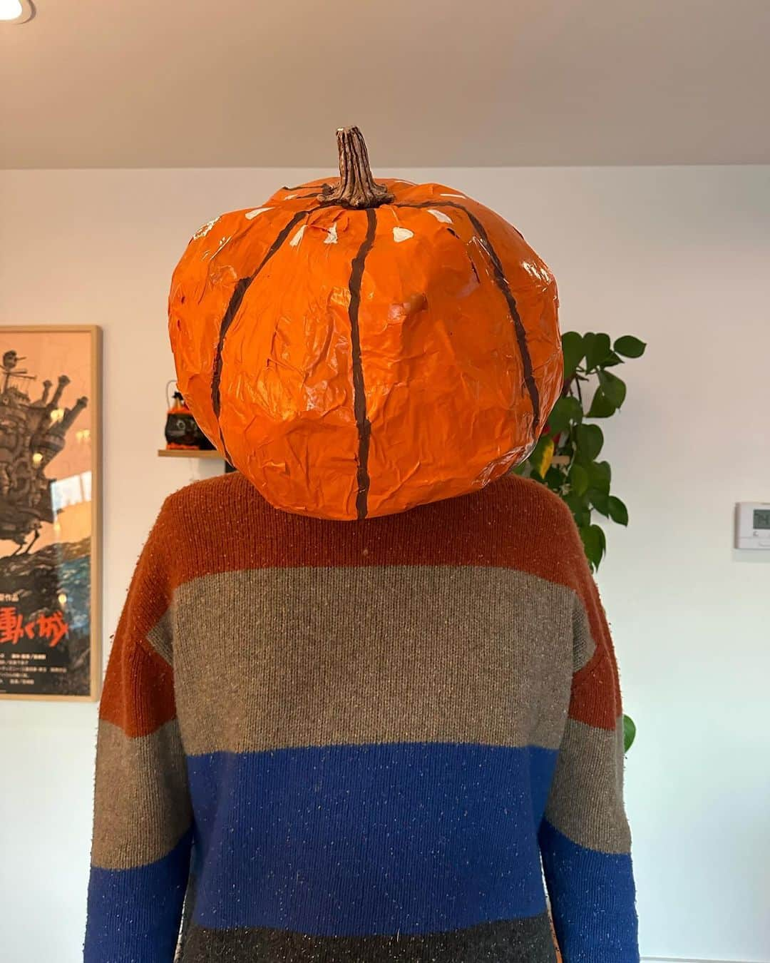 Arden Roseさんのインスタグラム写真 - (Arden RoseInstagram)「Halloween dummmppp went as a zomb-E girl and an attempt at some OTGW Pottsville residents (papier maché is so fun? And the orange paint made the paper look like duct tape which was 😤🤬 but you live and you learn!)」11月2日 3時53分 - ardenrose