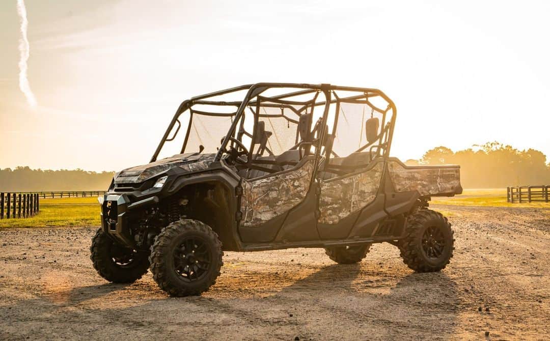 のインスタグラム：「The first one to clock in and the last one to leave. The Pioneer 1000-6 Deluxe Crew is built for your toughest jobs. And, for 2024, it's available in TrueTimber Atera Camo. @truetimbercamo」