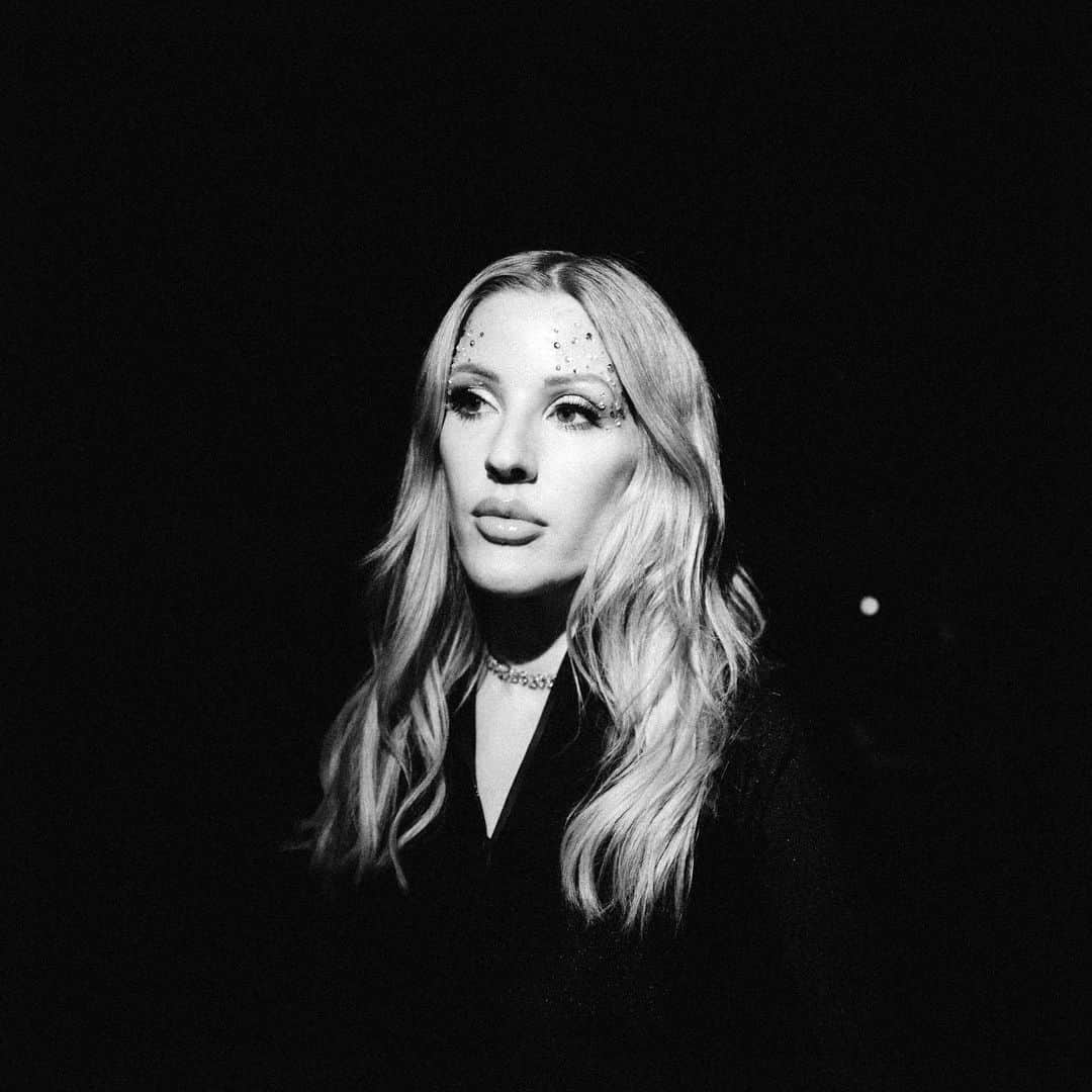 エリー・ゴールディングのインスタグラム：「Brussels. Thank you 💀 Love you. 🕷️」