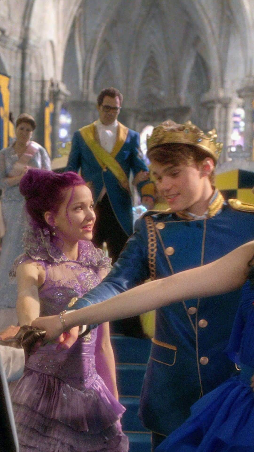 のインスタグラム：「Out with the bad, in with the good 🎃🎄 . . . 🎥: Descendants」