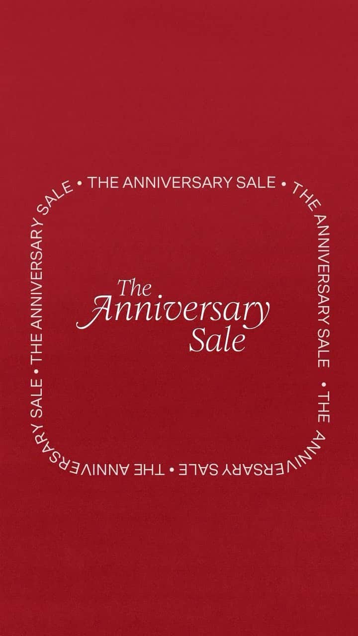 For Love & Lemonsのインスタグラム：「40% off select styles, PLUS an additional 40% off sale styles. Collect your favorites during our once-a-year Anniversary Sale before they’re gone forever. #forloveandlemons」