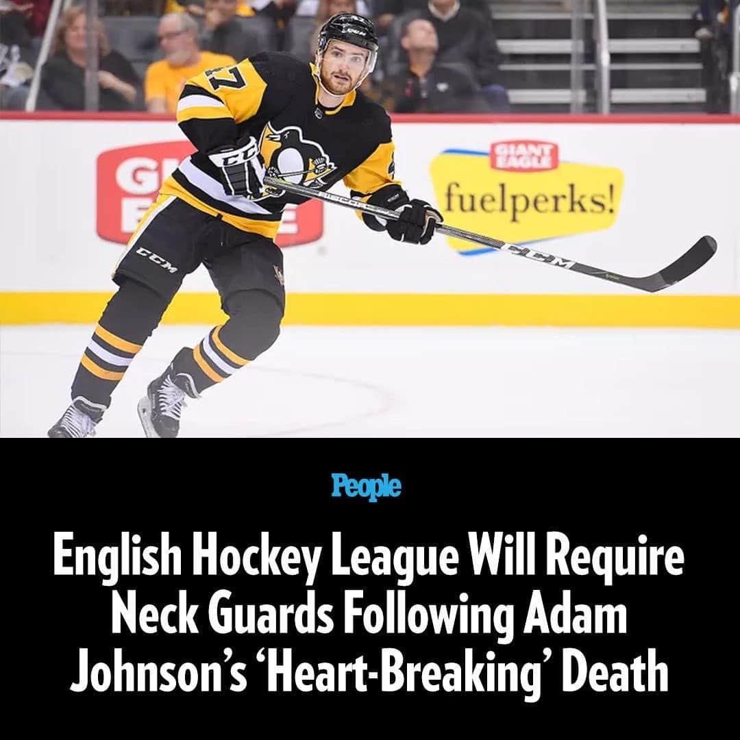 People Magazineのインスタグラム：「In the wake of Adam Johnson’s death, the English Ice Hockey Association has announced that it will require players to wear neck guards beginning next year. Johnson, who played for the Nottingham Panthers, died in a “freak accident” in which his neck was cut by a skate blade during a game. For more on the story, tap the link in bio. | 📷: Getty」
