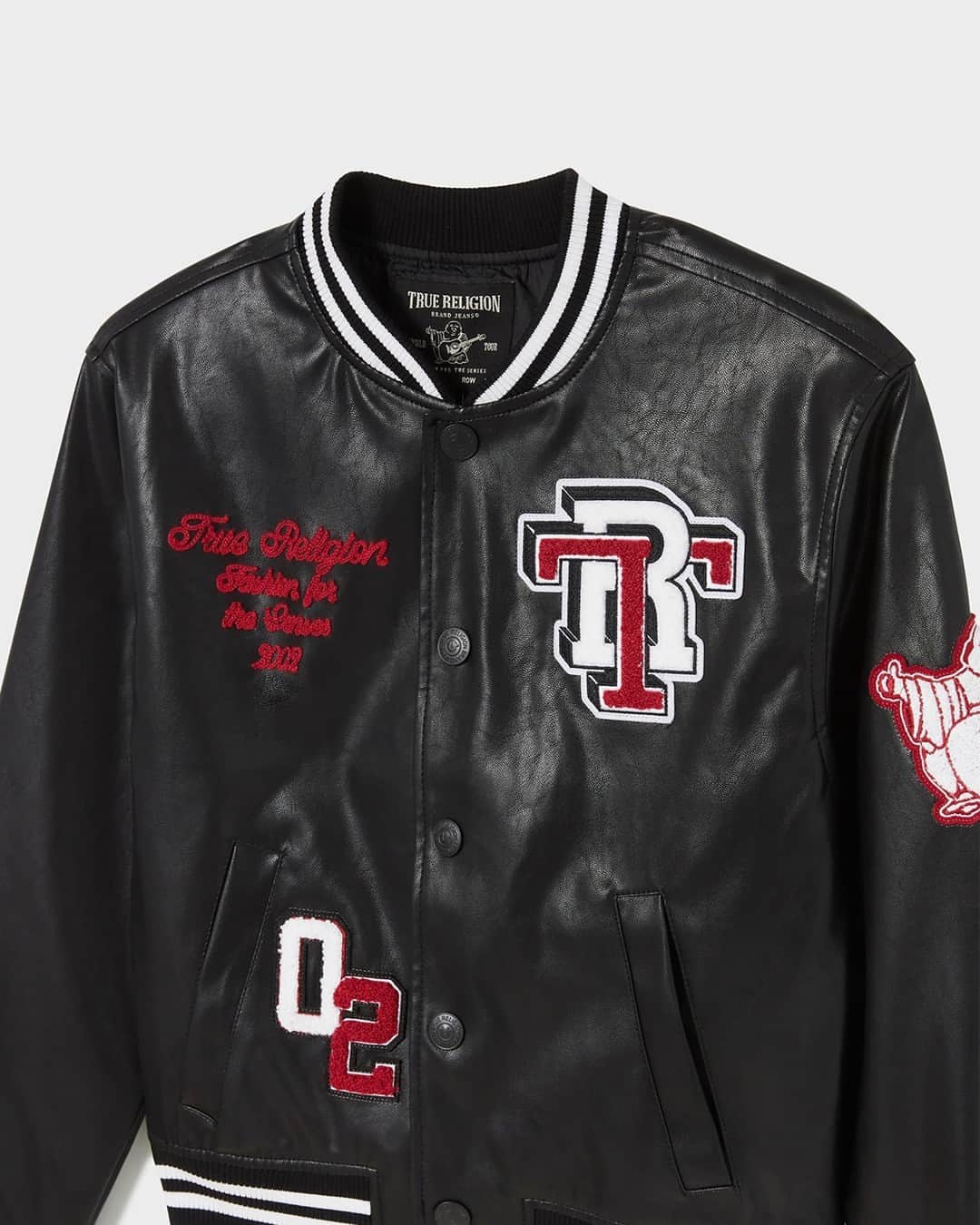 トゥルーレリジョンのインスタグラム：「The True Varsity Jacket   [link in bio to shop]  #TrueReligion」