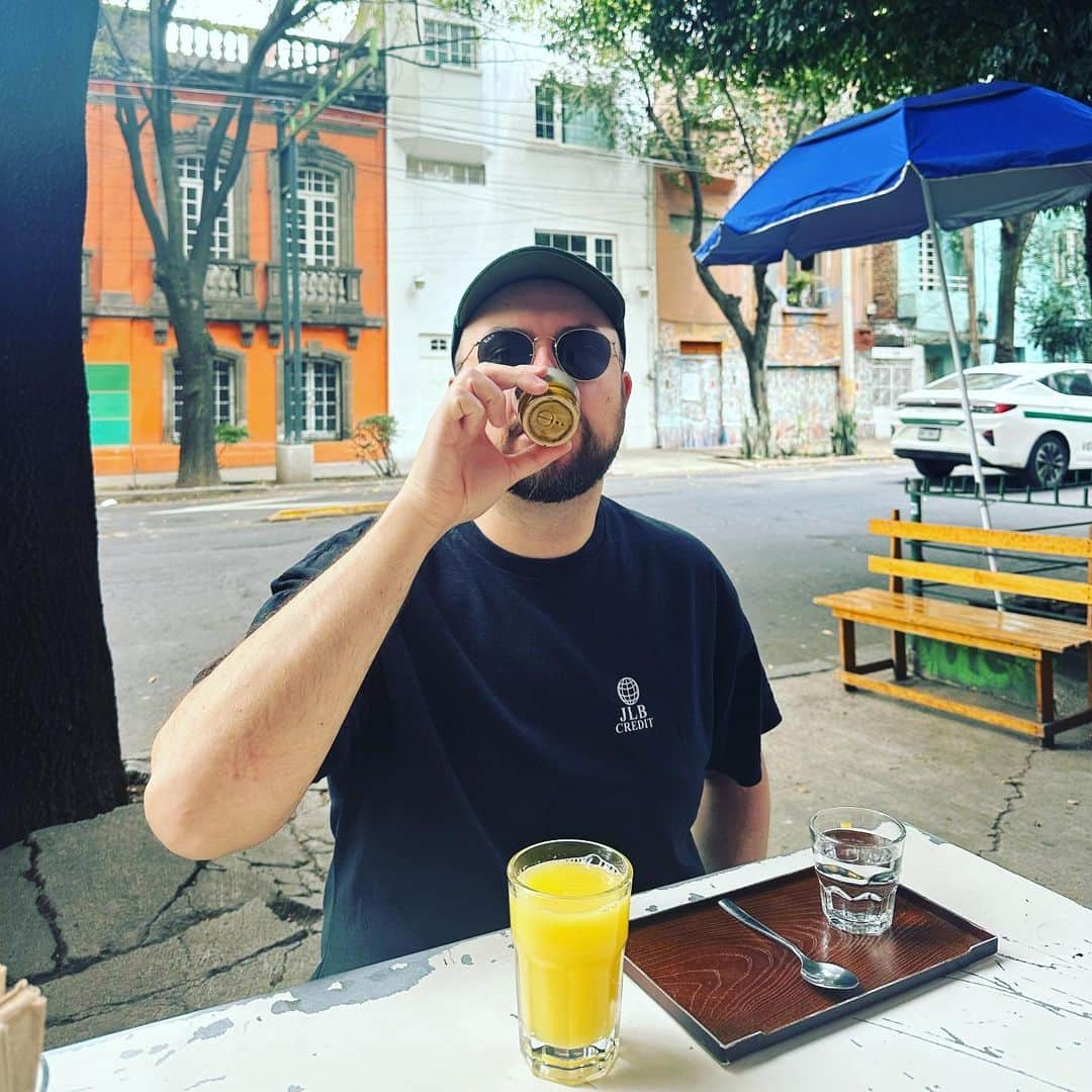 ジ・アストン・シャッフルのインスタグラム：「Went to Mexico City to check the track is paved, the cars have wheels, soak up some pyro inspo, eat all the food, and put together the month’s most succulent tunes for @itsonly100s」