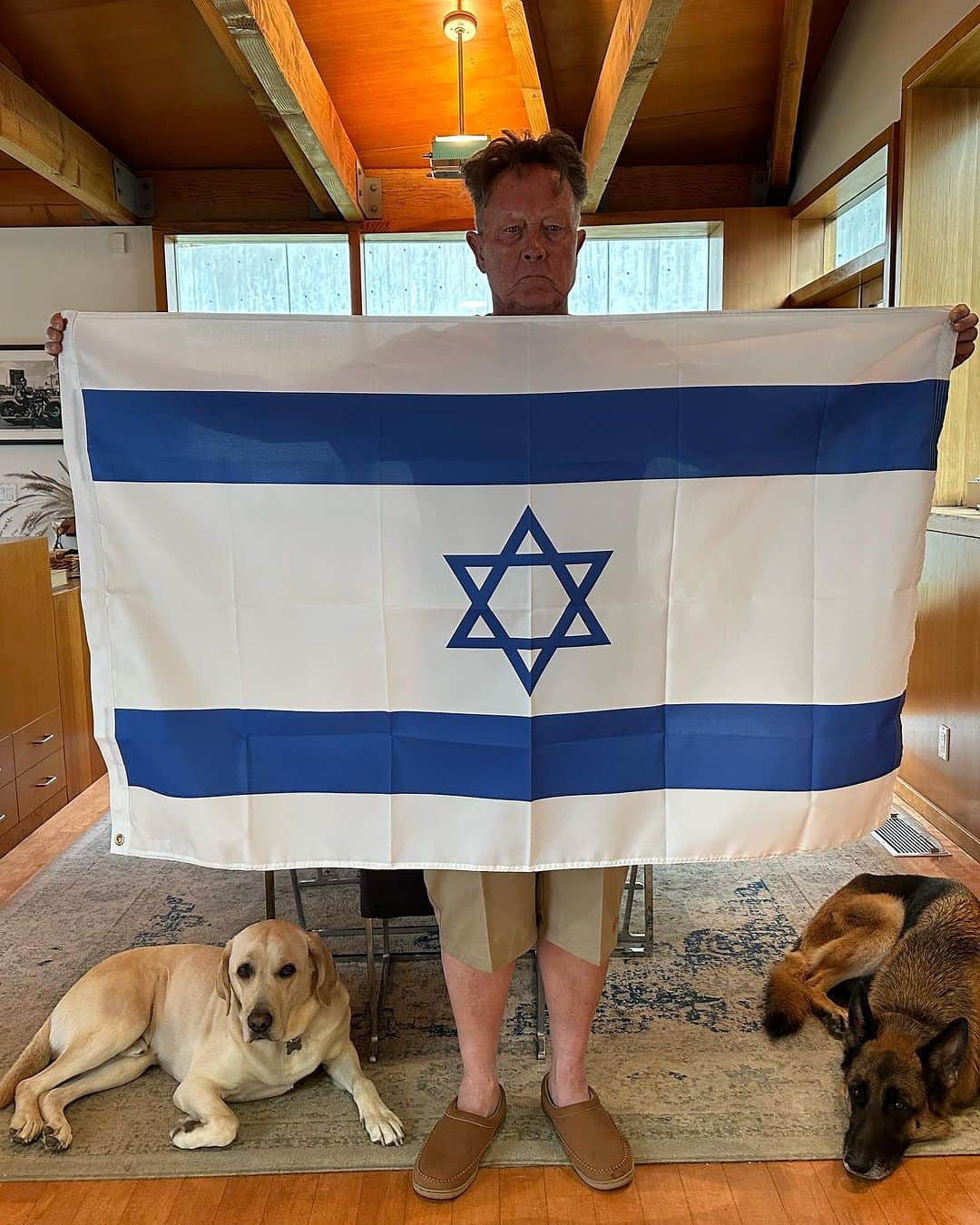 ロバート・パトリックさんのインスタグラム写真 - (ロバート・パトリックInstagram)「I stand with Israel. @standwithus」11月2日 7時05分 - ripfighter