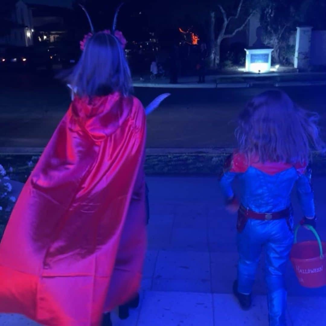 A.J.さんのインスタグラム写真 - (A.J.Instagram)「Couldn’t have been happier to spend Halloween with these two little monkeys of mine! Hope yours was spooky and sweet everybody, Happy Halloween!!!」11月2日 7時18分 - aj_mclean