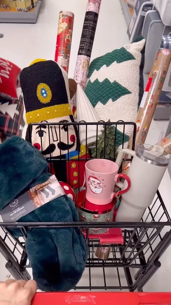 のインスタグラム：「iiiiit’s tiiiiiime 🎄」