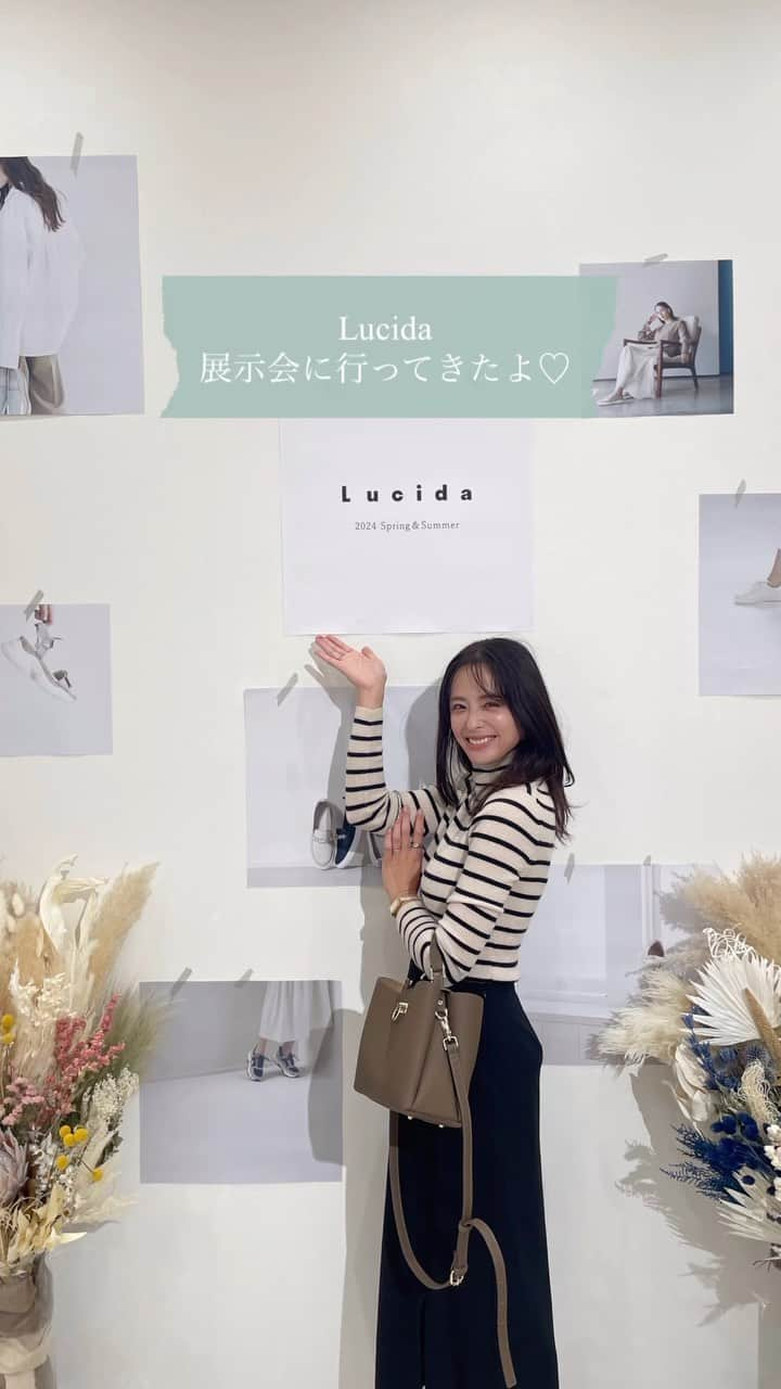 千葉優子のインスタグラム：「@lucida_shoes  以前紹介して 私の投稿にめちゃめちゃ登場する Lucidaのスニーカー👟♡笑  今日は @uemura_a と @yuchaaaa と 展示会と店舗へお邪魔してきたよ🤩  いや〜全部可愛くて 迷いまくったよ🥹✨  Lucidaのスニーカーは (ブーツもサンダルもあるよん✌️) デザイン性もあって履き心地も◎ だから子供たちと駆け回る公園遊びにも、 おしゃれなスニーカーコーデにも どっちにも使えてヘビロテしちゃうの♡  ぜひチェックしてみてね♡  #PR #lucida#ルシーダ #ロカリ#locari #mineプチプラ部  #毎日コーデ#ママカジュアル#ootd#ママコーデ#ママファッション#mineby3mootd#アラサーコーデ#きれいめコーデ#大人カジュアル#ルーファ#4yuuu #ponte_fashion#30代ファッション#30代コーデ#きれいめカジュアル#mamagirl#トレンドコーデ#トレンドファッション#冬コーデ#秋冬コーデ#スニーカー#スニーカーコーデ#おしゃれスニーカー#スニーカー女子」