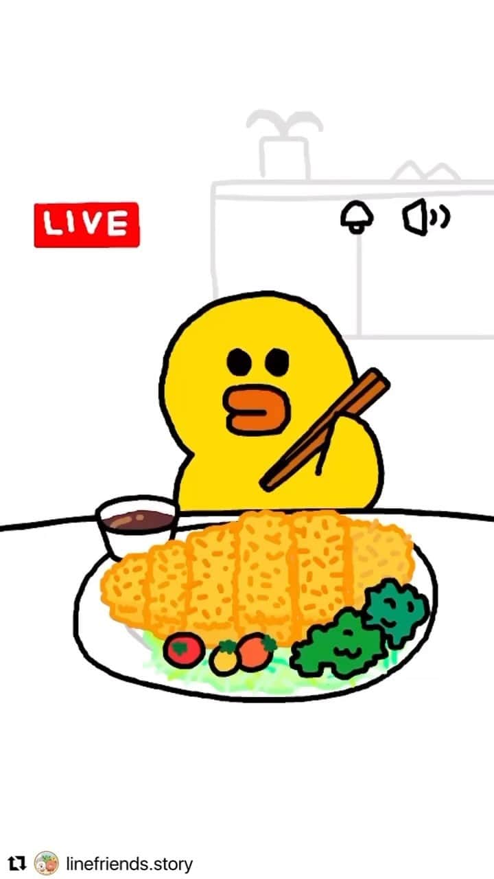 LINE FRIENDSのインスタグラム：「Seems like SALLY was starving! Comment below your favorite food that's so delicious you'd bite your chopsticks 🥢 @@ mine’s pizza!  #Repost @linefriends.story with @use.repost ・・・ 🐤 I always bite chopsticks when eating yummy food  꼭 맛있는 거 먹을 때 젓가락을 씹게 되더라… 😭🥢  おいしいものを食べる時、必ず箸を噛むようになるんだ。  吃美食總咬到筷子😭🥢    #STORYOFLINEFRIENDS #Mukbang_SALLY」