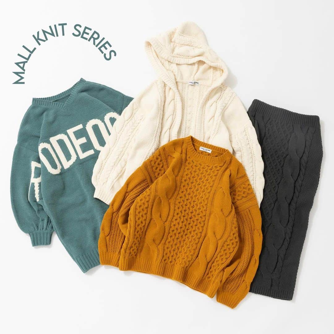 のインスタグラム：「#RCWB#RODEOCROWNS NEW ARRIVAL ▶発売中 ━━━━━━━━━━━━━━━━━━━━━━ 季節感を演出してくれるウォーム感のあるモールニット シリーズ発売中！ 肌触りがよく、ストレスフリーで着用できる大好評の ニットです。  2WAYモールビッグロゴニットワンピース (420GAC73-094M) MST_IVOY_C.GRY_D/SAX SIZE：F ￥5,990(税込)  モールニットケーブルトップス (420GAD70-024B) IVOY_C.GRY_D/SAX_MST SIZE：F ￥4,950(税込)  モールニットケーブルスカート (420GAD71-026B) C.GRY_IVOY_D/SAX SIZE：F ￥5,500(税込)  モールニットフードトッパー (420GAD70-028B) C.GRY_IVOY_D/SAX SIZE：F ￥6,380(税込) ━━━━━━━━━━━━━━━━━━━━━━ #RODEOCROWNSWIDEBOWL #ニット#ニットスカート#ニットコーデ」