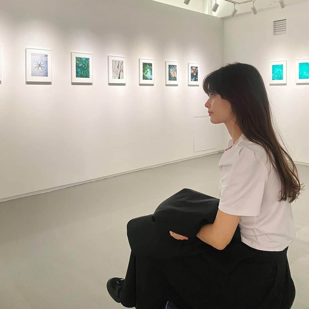 エイミーのインスタグラム：「今日から11/5(日)まで開催されている @artweektokyo   50の美術館とギャラリーが参加しているので見応えたっぷり🖼️  #artweektokyo  #アートウィーク東京  #PR」