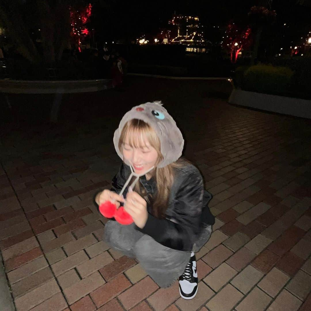 ねおのインスタグラム：「ハロウィンディズニー楽しかったの巻🐭🏰🖤」