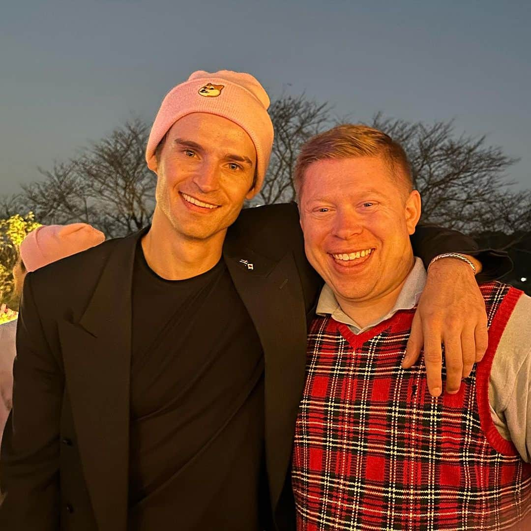 Anton Wormannさんのインスタグラム写真 - (Anton WormannInstagram)「Made some awesome friends in Chiba today – Bad Luck Brian, Tay Zonday, Kabosu & the DOGE meme founder John Monarch, all celebrating Kabosu’s 18th birthday! 🎊Thanks for the invite & for the interest in my book 📚 see you all at VidCon!  #DOGE #badluckbrian #dogeday #TayZonday #meme #Antoninjapan #freehousesinjapan」11月2日 18時45分 - antonwormann