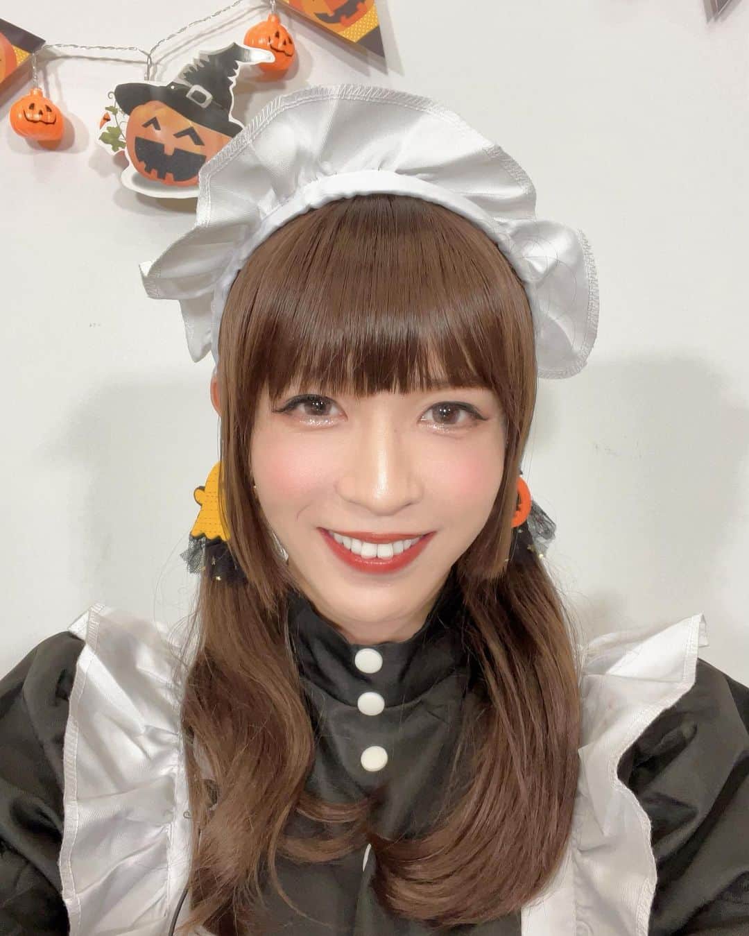 笹森裕貴のインスタグラム：「先日のハロウィンでの写真。 いや、かわいくね？  #メイド服 #手応え」