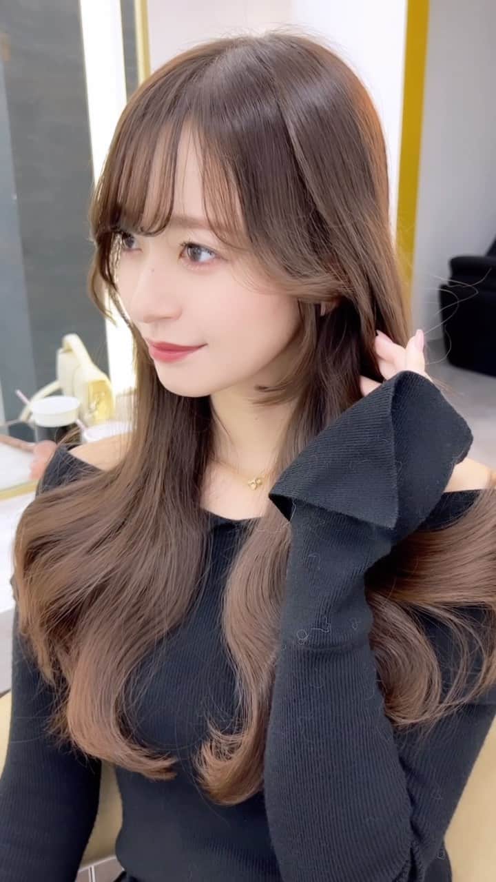 のインスタグラム：「袖の白い毛は見逃して🥲🤍w」
