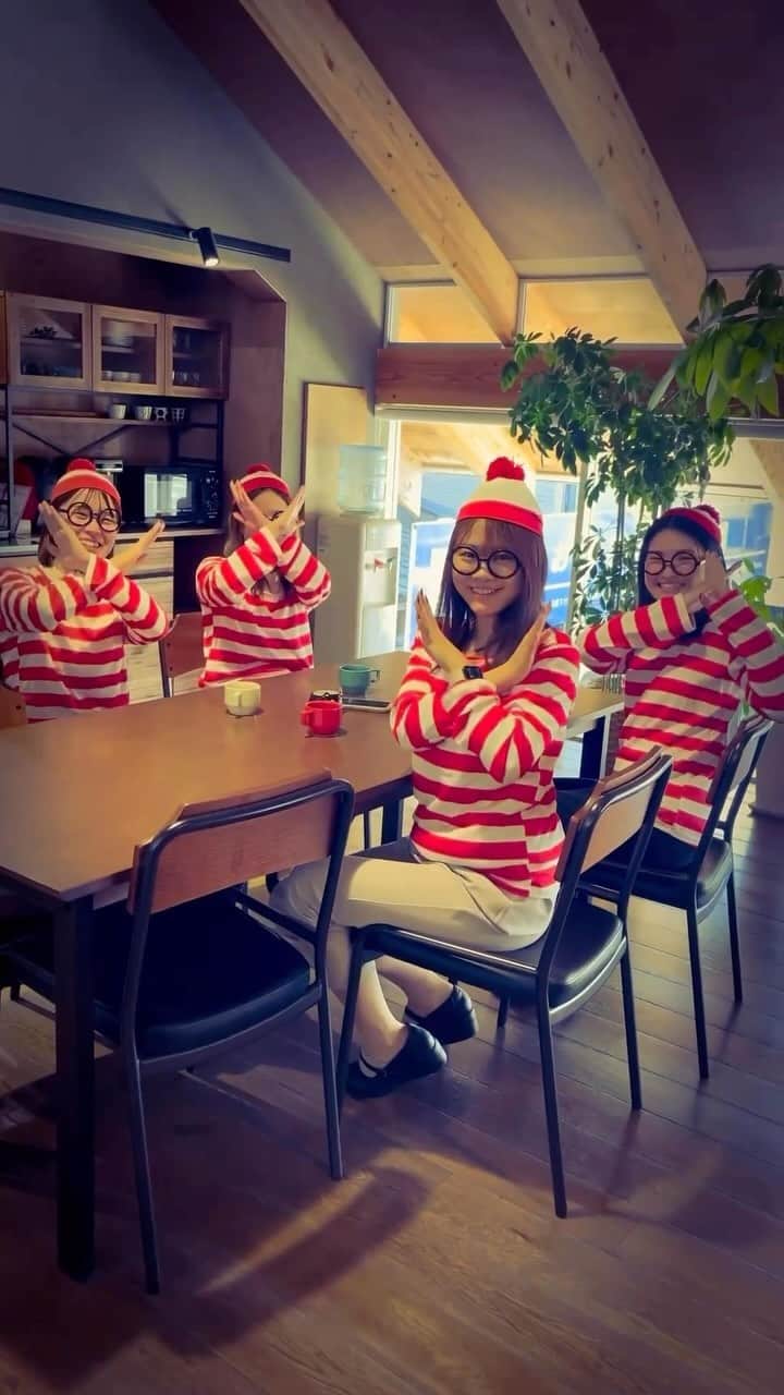 池田建設のインスタグラム：「・ 🎃👻HappyHalloween👻🎃  皆様はHalloweenはどう過ごされましたか？😊  池田建設では、「社長ウォーリーを探せ！」を やってみました～！  オフショットはまた後日アップ予定です💁‍♀️🧡💜  ————————————— 施工事例⇨@ikeda_kensetsu ————————————— 𝐏𝐋𝐀𝐘𝐇𝐎𝐌𝐄,𝐏𝐋𝐀𝐘𝐋𝐈𝐅𝐄. 長崎県内の住まいのことなら お任せ下さい𖠿 𖥧 𖥧  長崎県諫早市小船越町1075-2 株式会社池田建設 TEL☏ 0957-22-0030 HP https://ikeda-kensetsu.com/ LINE  @746pggwq  エイブルネットワーク諫早店  @able.nw.isahaya エイブルネットワーク大村店  @able.nw.omura エイブルネットワーク佐賀中央店 @able.nw.sagachuo エイブルネットワーク佐世保駅前店 @able.nw.saseboekimae」