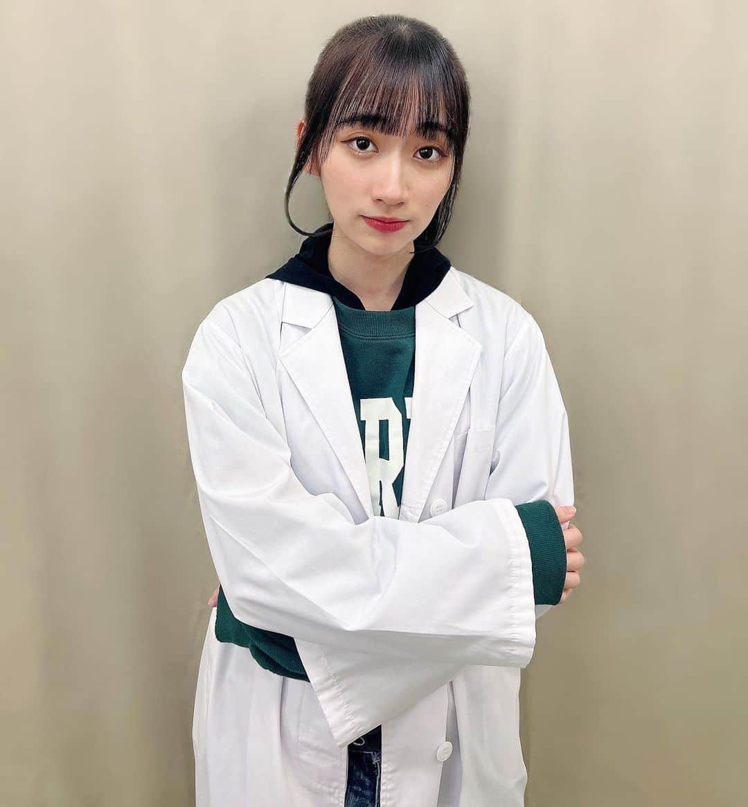 若松愛里のインスタグラム：「🌸 ・ ・ 「みちこのみたせかい2023」 初日無事に幕が開きました✨  はじめまして 新井ちか役若松愛里です。  ご来場いただいた皆様ありがとうございます！ 初日から満席と最高のスタート  美しく儚く温かいこの作品を届けられるよう 頼もしく温かい仲間とともに千秋楽の11/5日(日)まで 新井ちかちゃんを通じてお届けしていきます😌  本日は2日目19:00公演 シアターKASSAIにてお待ちしております✨」