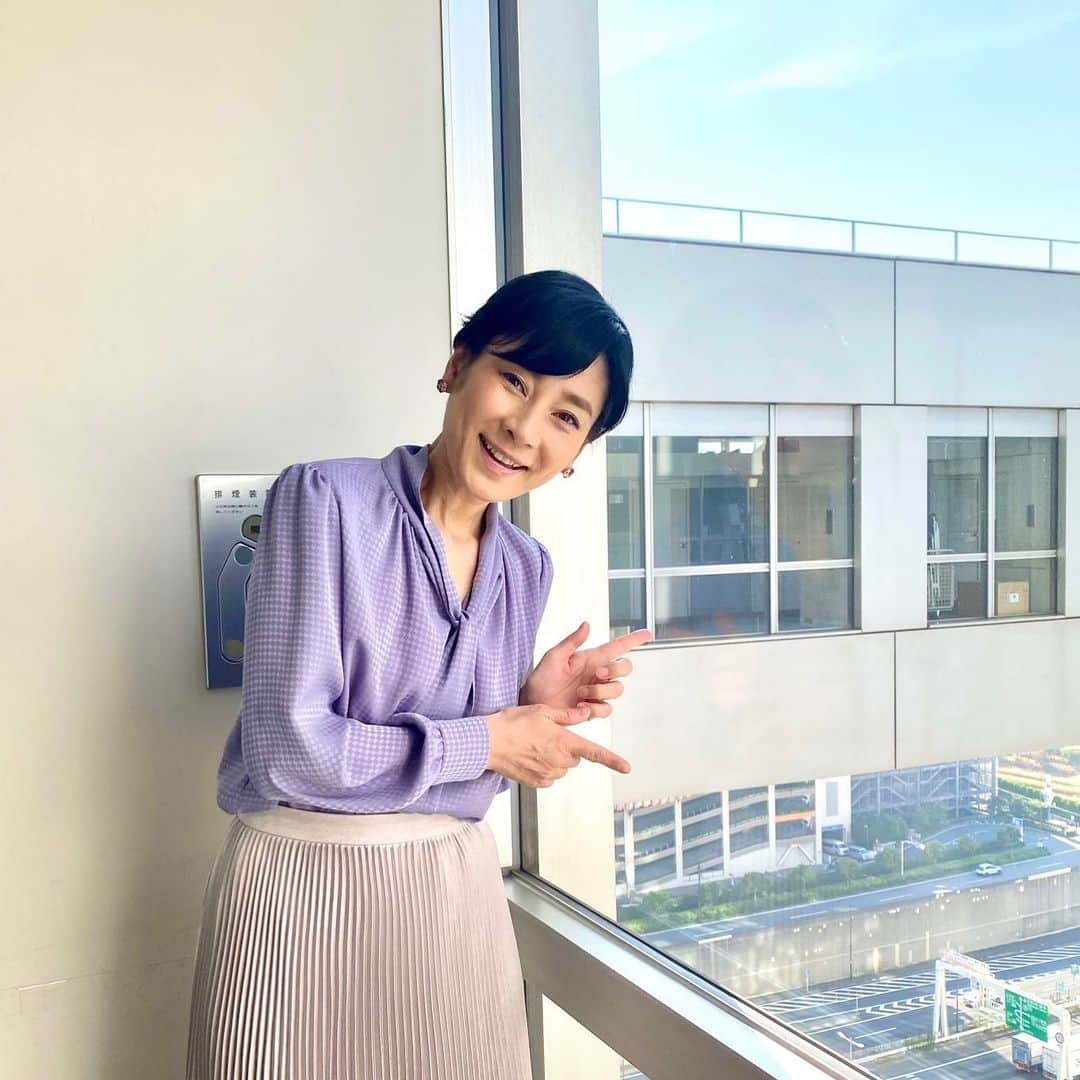 フジテレビ「Live News days」さんのインスタグラム写真 - (フジテレビ「Live News days」Instagram)「Live News daysが始まります！ 午前11時30分からの放送をぜひご覧ください。  ▽#ガザ から #日本人 10人も陸路で #エジプト に #退避 ▽#ハマス指導者 「 #人質 含め大きな犠牲」 #イスラエル に警告 ▽#11月 に #異例の暑さ #都心 は14年ぶりの #夏日 か  #FNNプライムオンライン #新型コロナウイルス #デイズ子どもを守ろう #島田彩夏 #立本信吾 #竹内友佳 #安宅晃樹 #アナウンサー #フジテレビ #ライブニュースデイズ #livenewsdays」11月2日 10時55分 - live_news_days