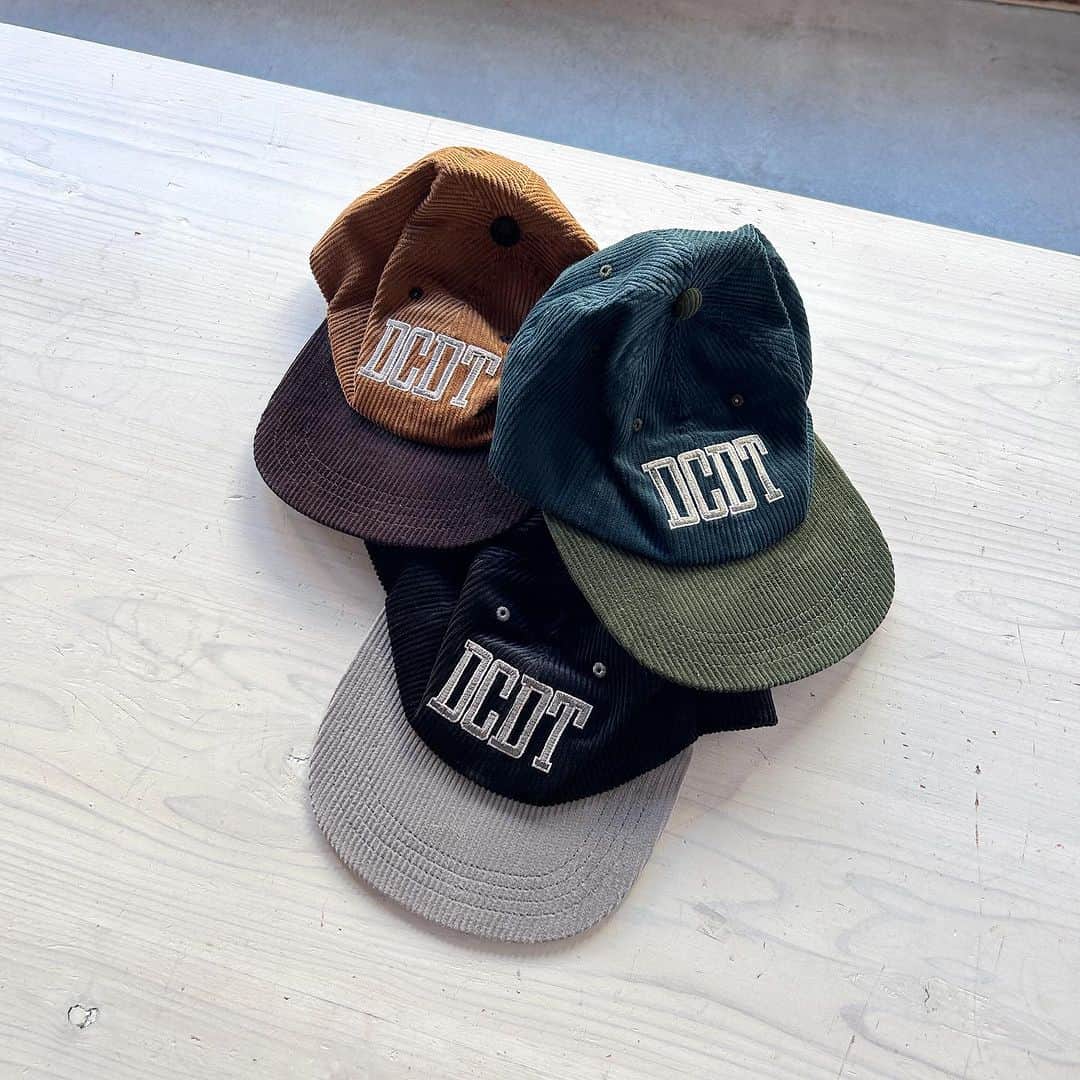 のインスタグラム：「. DESCENDANT/8th Week Delivery 🐋TEE FLEECE JACKET 🐋RANCHO DUCK JACKET O3 🐋DORM 6PANEL . . . @nollyandthenatures . #tottori #鳥取県 #鳥取市 #川端 . #DESCENDANT #DCDT」