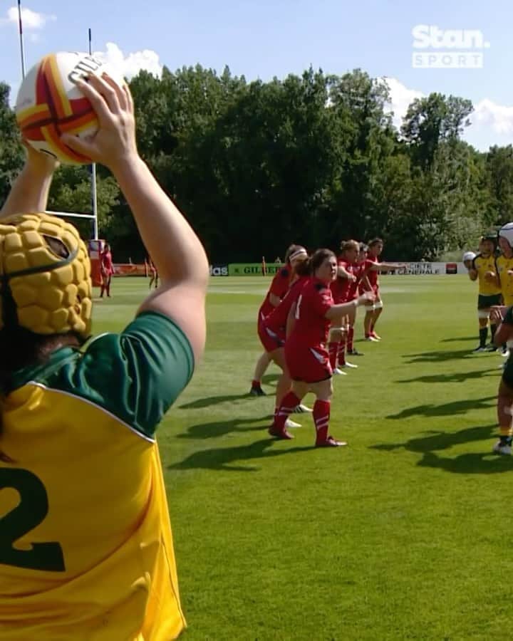 のインスタグラム：「Looking back to 2014 💭  Throwback to these 3️⃣ classic tries from our 2014 Rugby World Cup match with Wales 🔥  🏟️ Go Media Mount Smart Stadium, Auckland 📆 Fri 3 Nov 5pm AEDT 📺 @stansportau   #Wallaroos #WXV」