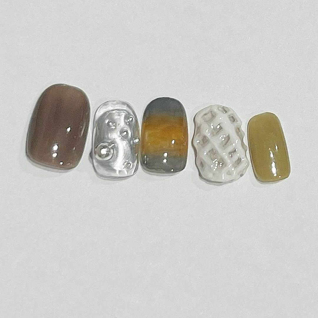 inthinkのインスタグラム：「⁡ ⁡ 🍂🎨 ⁡ designed by @inthink._623nail  120min design course ⁡ ⁡ ＿＿＿＿＿＿＿＿＿＿＿＿＿＿＿＿＿＿＿＿ ⁡ ℡ 03-6418-5091 ⁡ 〒150-0001 東京都渋谷区神宮前6-23-6浅井ビル5F ⁡ inthink」