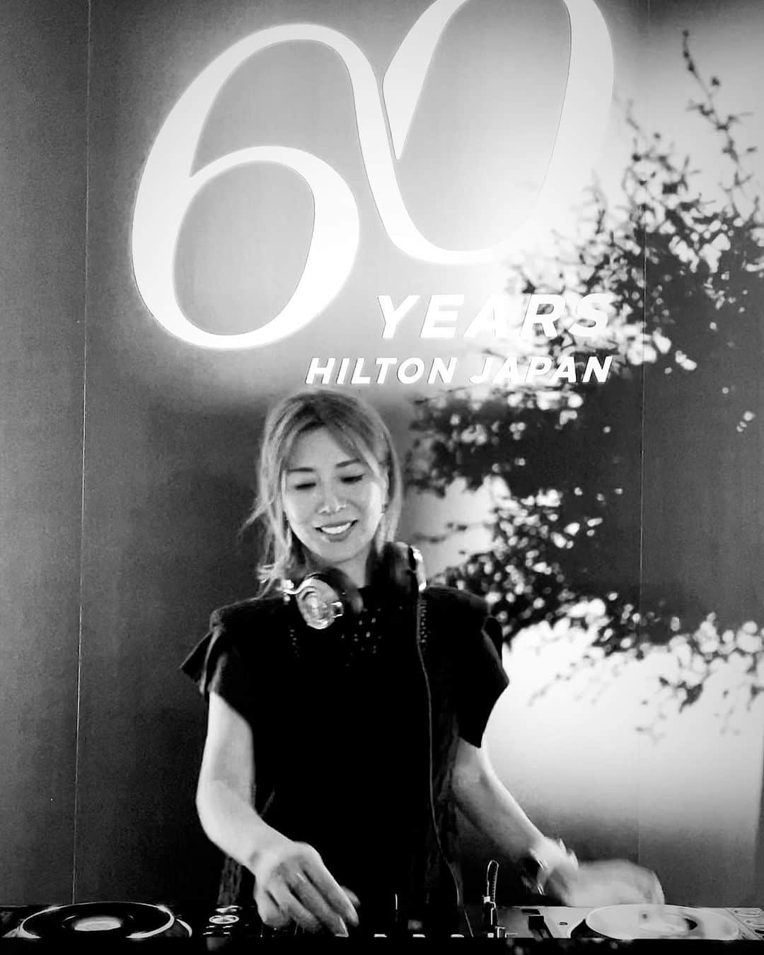 DJ AMIGAのインスタグラム：「I was happy being a part of the celebration of @hiltontokyo ‘s 60th anniversary 🎉. Congratulations 🥳. . . . . . #hilton #dj #anniversaryparty #djlife #hiltonhotel」