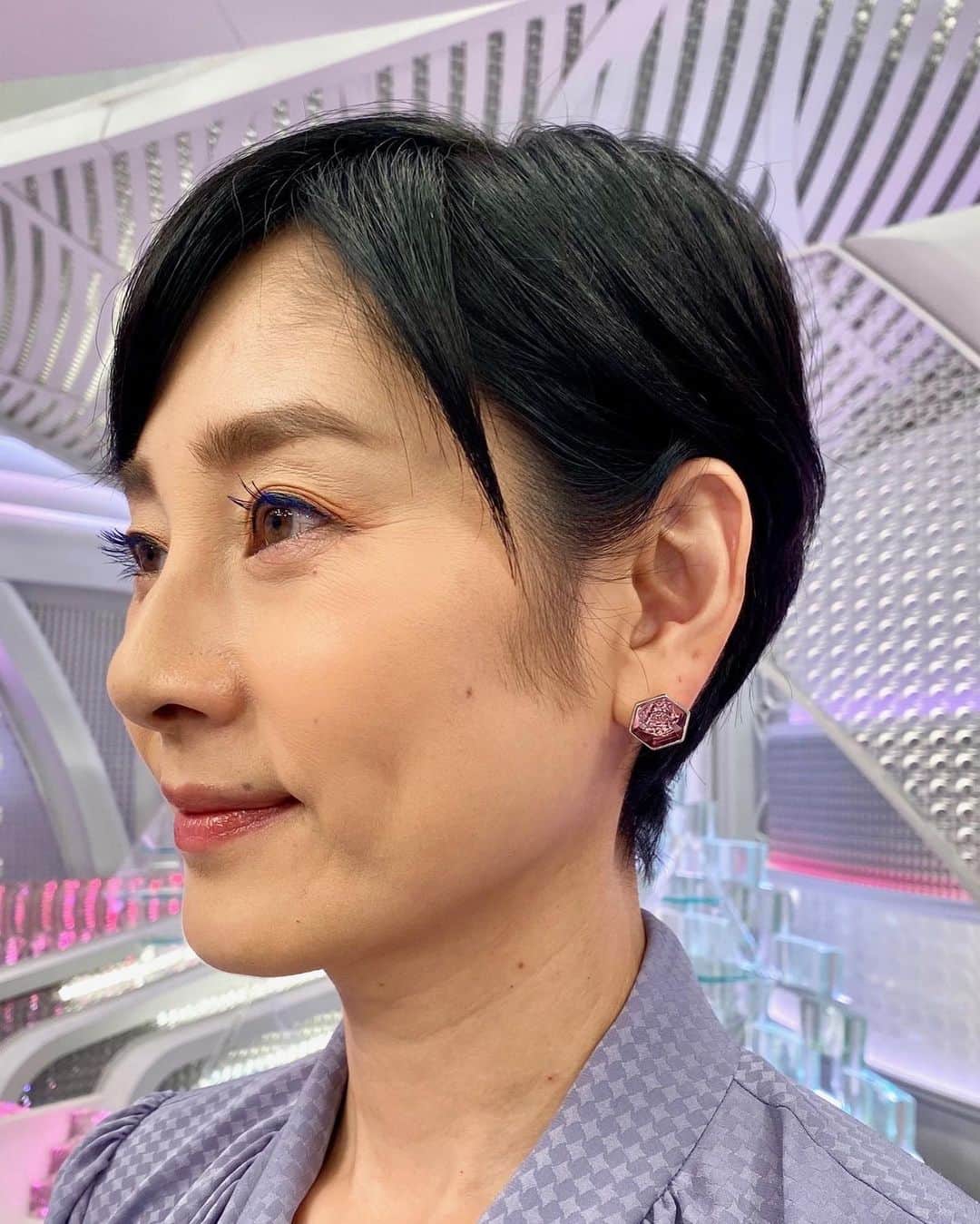 フジテレビ「Live News days」さんのインスタグラム写真 - (フジテレビ「Live News days」Instagram)「きょうは季節外れの陽気で、夏日になるところが多いでしょう。  3連休も夏日になる予想で、30℃近い暑さになるところもありそうです。 お出かけの際は充分にお気をつけください。  島田アナ BL&SK：#paulstuart @paulstuartjapan ピアス：#アビステ @abiste_official  #島田彩夏 #立本信吾 #安宅晃樹 #竹内友佳 #アナウンサー #フジテレビ #ライブニュースデイズ #livenewsdays #ファッション #コーディネート」11月2日 13時27分 - live_news_days