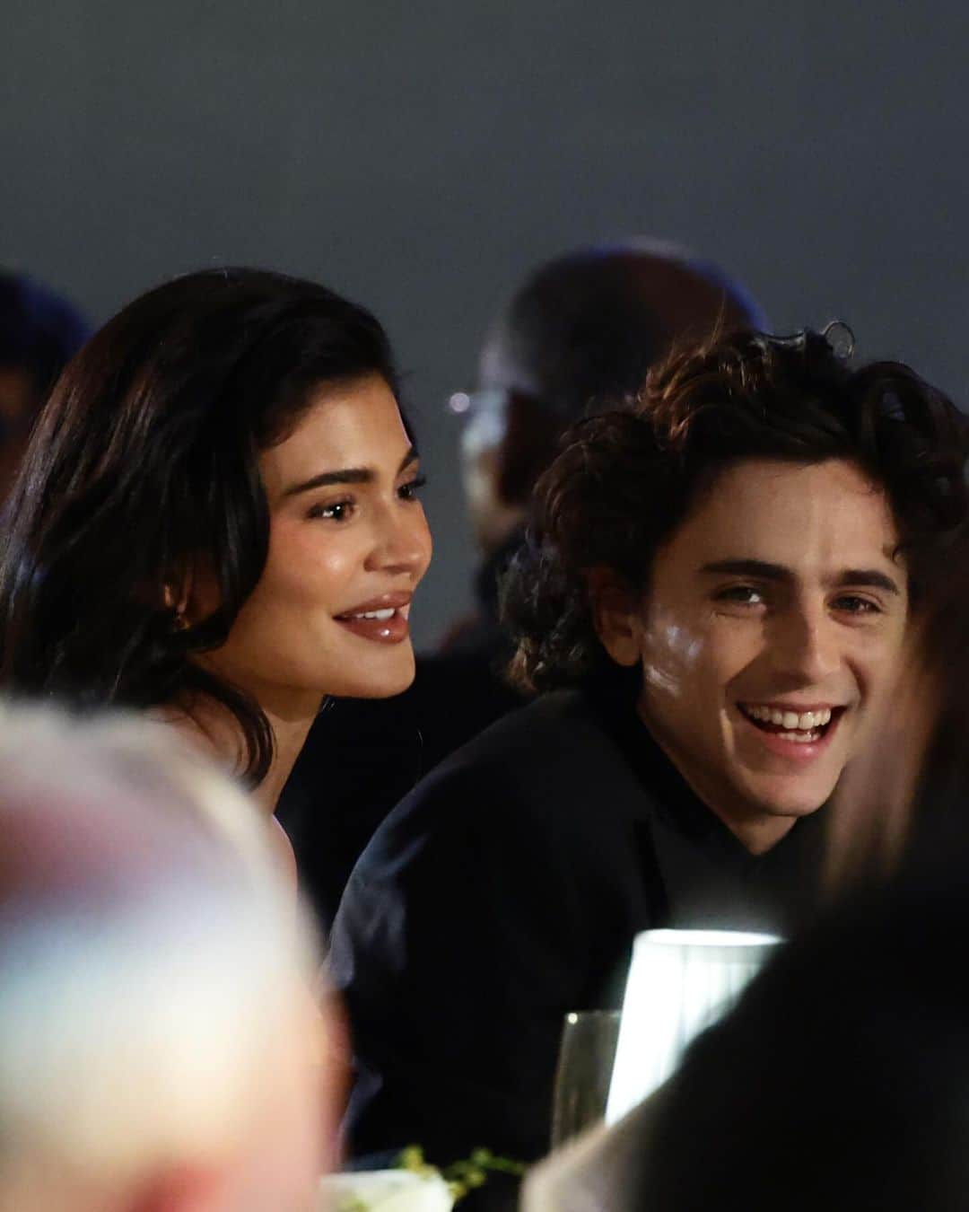 Just Jaredさんのインスタグラム写真 - (Just JaredInstagram)「Kylie Jenner had Timothee Chalamet by her side as she was honored as the Brand Innovator of the Year at the WSJ Magazine 2023 Innovator Awards. #KylieJenner #TimotheeChalamet Photos: Getty」11月2日 13時37分 - justjared