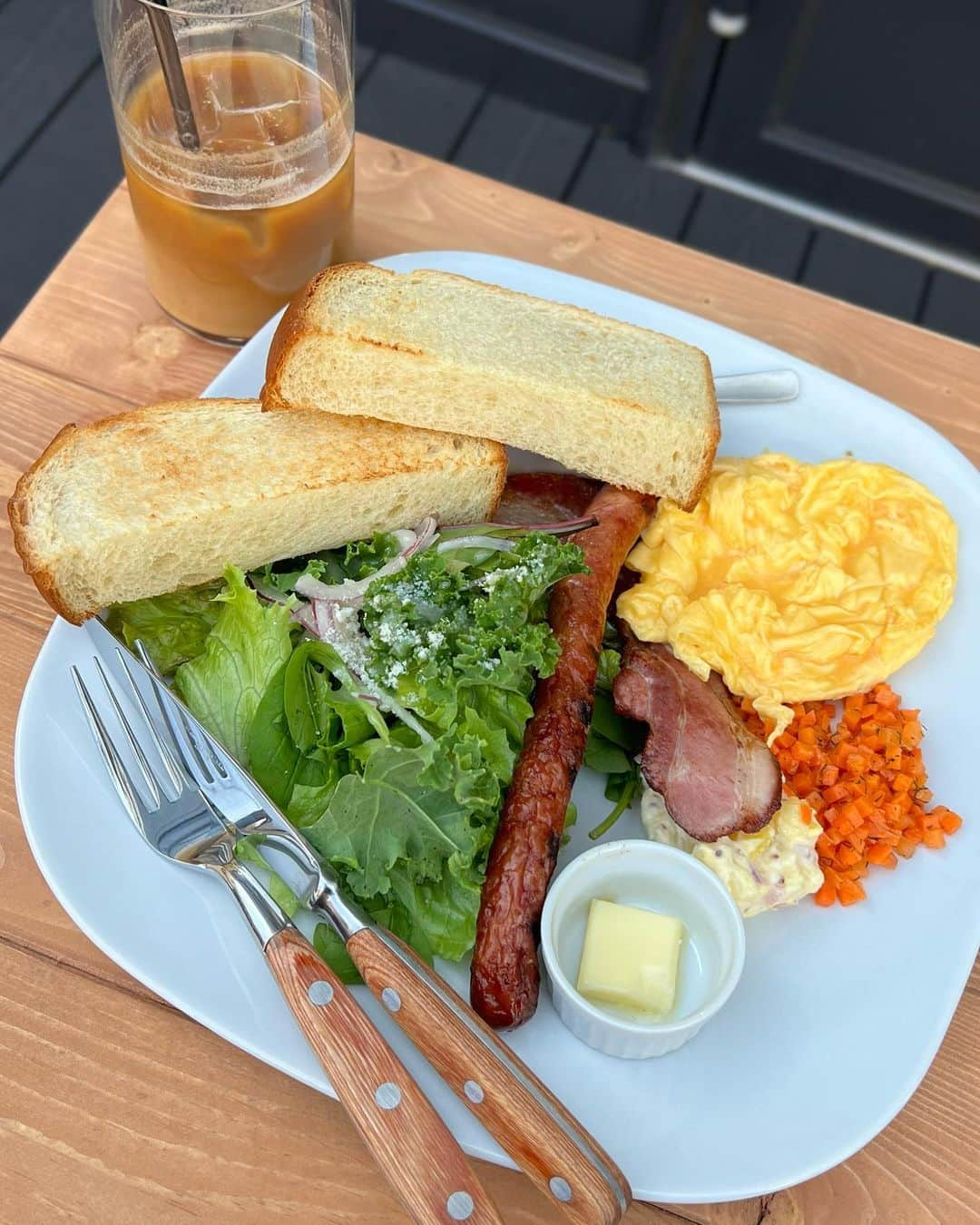 藤井悠のインスタグラム：「* 天気が良くて、テラスでブランチが最高だったわ☺️🍽️💕 #brunch」