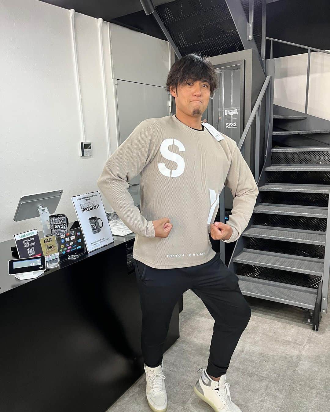 木村文紀さんのインスタグラム写真 - (木村文紀Instagram)「SY32さんに遊びに行って来ました！ 新商品がたくさん！ ありがとうございました！  #sy32 #sy32bysweetyears #ファッション #木村文紀」11月2日 14時01分 - fumikazu_kimura9