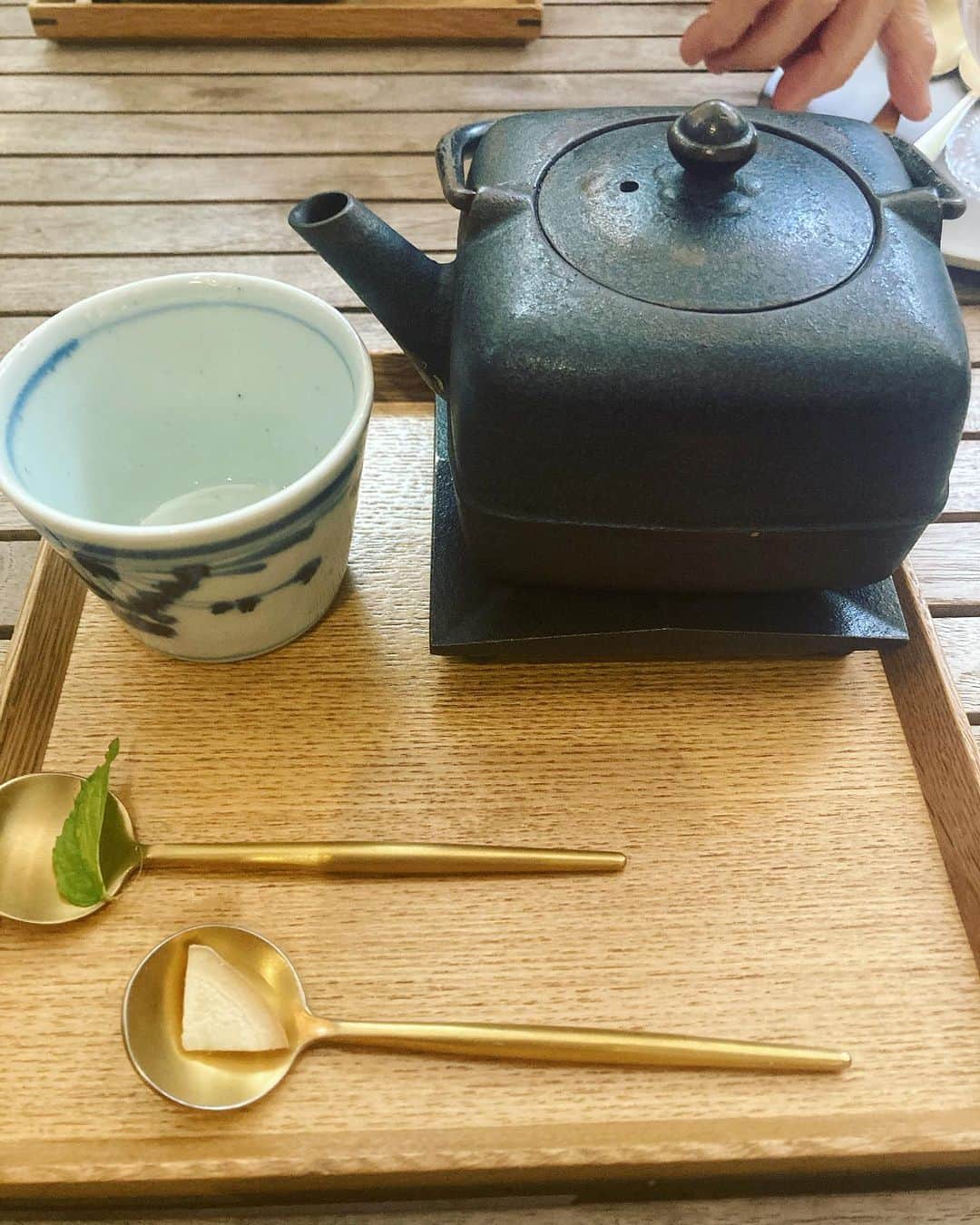 工藤ジェニファー茉侑さんのインスタグラム写真 - (工藤ジェニファー茉侑Instagram)「#表参道　@omotesandohills_official   ママと #ランチ からの #カフェ   #表参道ヒルズ　#表参道カフェ #表参道ランチ #恵比寿 #恵比寿グルメ #恵比寿居酒屋 #居酒屋　#和食　#麻布十番グルメ　#麻布十番　#六本木グルメ #西麻布グルメ #フグ　#居酒屋　#渋谷ディナー #渋谷居酒屋　#渋谷区グルメ #渋谷グルメ　#蕎麦屋 #蕎麦スタグラム #蕎麦 #中目黒グルメ　#中目黒カフェ #池尻グルメ　#池尻大橋グルメ #サラダ　#シャンパン」11月2日 19時32分 - jennifermayu_s