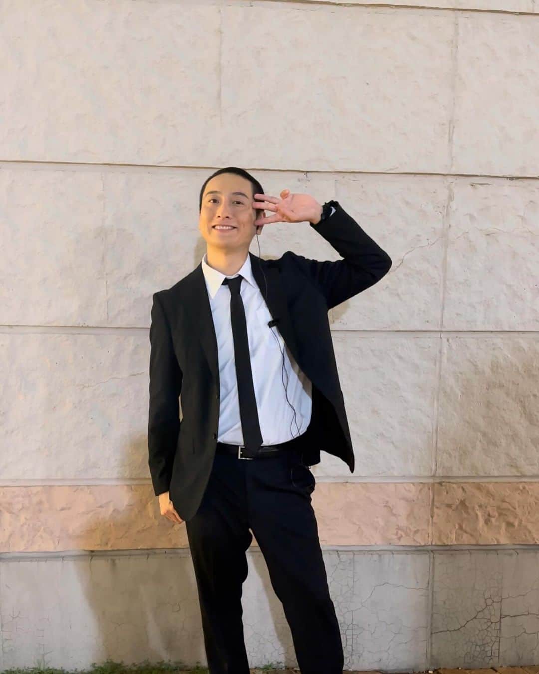 トクメイ！警視庁特別会計係さんのインスタグラム写真 - (トクメイ！警視庁特別会計係Instagram)「🚨トクレポ🚨  マリリンのギャップには驚きましたが、 #JP さんのギャップもなかなかです😯  （1枚目） 大竹刑事なJPさん  （2枚目） いつもの楽しいJPさん  #トクメイ 📍4話は6日(月)よる10時⏰  ⚠️見逃した方は #TVer で」11月2日 19時32分 - tokumei.ktv