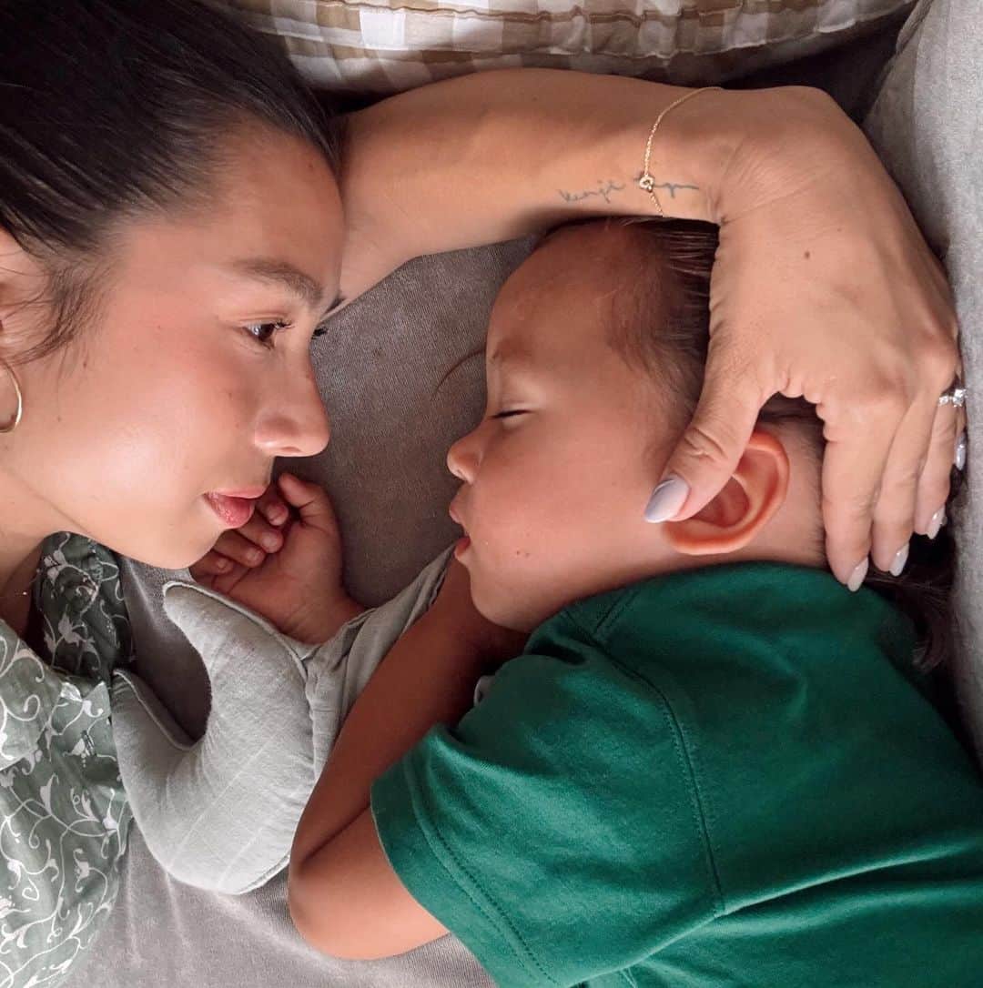 Jennifer Bachdimのインスタグラム：「A Mama’s heart is always hurting if her baby is sick 😢 I can’t even imagine the pain and the fear the innocent people of Palestine must feel 😭」