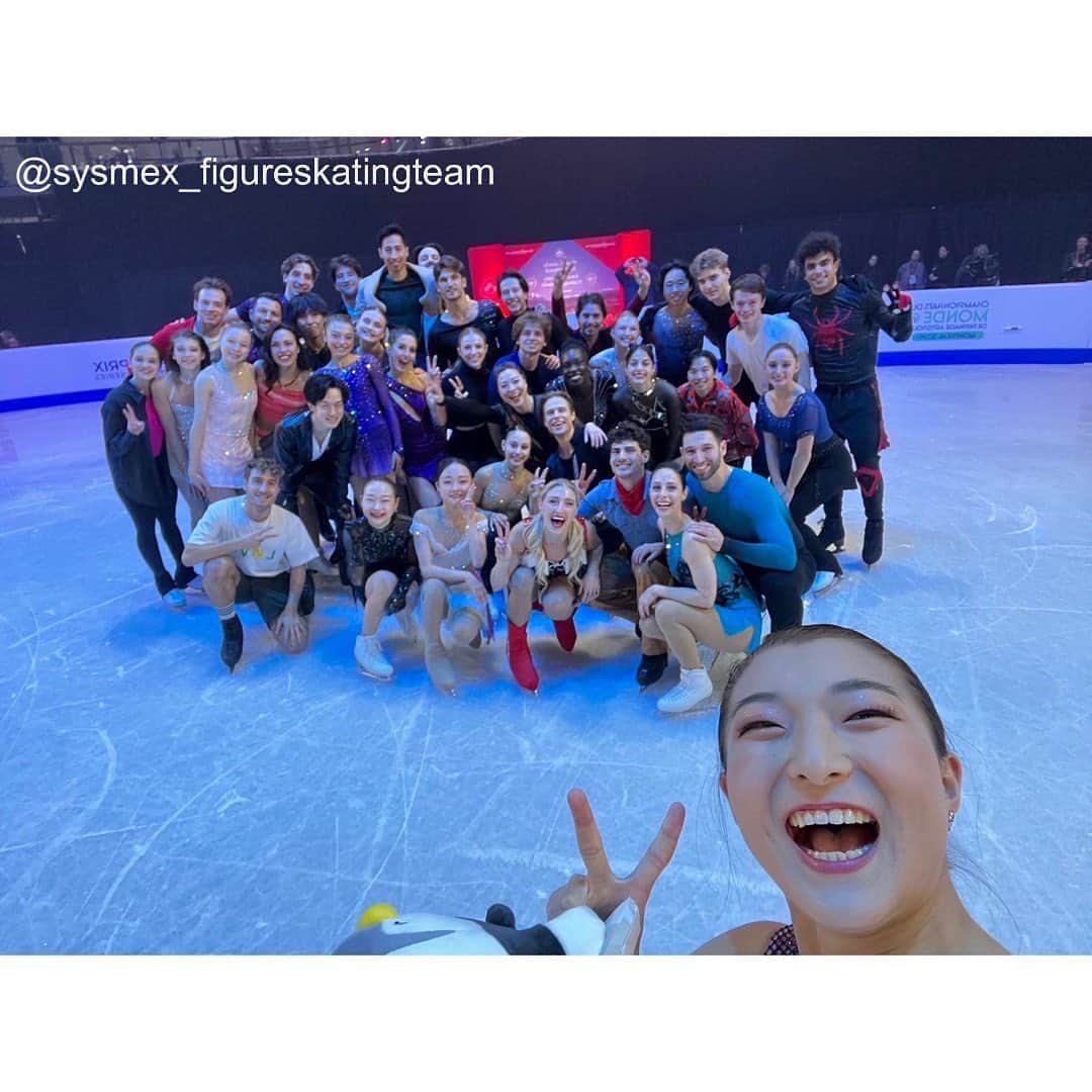 三原舞依＆坂本花織さんのインスタグラム写真 - (三原舞依＆坂本花織Instagram)「⁡ ⁡ 坂本花織選手よりメッセージが届きました💌 ⁡ ****** ⁡ スケートカナダから無事に帰国いたしました。 たくさんの応援ありがとうございました！ ⁡ グランプリシリーズ1戦目まず優勝することが出来たのでホッとしています😮‍💨 次のフィンランドも頑張ります🇫🇮 ⁡ 追伸 ジャパンオープンの時にさとこちゃんと恒例のポーズで写真撮っていたのに載せ忘れてしまってたので載せます😶 ⁡ 坂本花織 ⁡ #kaorisakamoto#坂本花織 #figureskating #figureskater  #sysmex_figureskatingteam」11月2日 15時08分 - sysmex_figureskatingteam