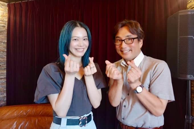 宇月颯さんのインスタグラム写真 - (宇月颯Instagram)「. .立花裕人さんのラジオ番組 「E-LOUNGE MUSIC PLACE」に 出演します。 ⁡ 毎週日曜日19時〜 11月5日の出演となります。 ⁡ @e_lounge.tokyo で収録させていただき、今よく聞いている曲と好きな曲の2曲をリクエストし、沢山お話ししてきましたよ😊 是非ご視聴ください📻🎶 ⁡ ⁡ 視聴方法はこちら💁‍♀️ 全国約100局のコミュニティFMネットでオンエアとなりますがパソコン、スマホでも聴取可能です！ レディモというアプリからも聴取可能ですよ♪ ※番組HPの「番組聴取について」のページに聴取可能なコミュニティFM局の一覧があります。 一番右の欄「JCBAサイマル」にURLが掲載されている局は、そのURLをクリックしていただけると聴くことが出来るそうです！ ⁡ ホームページはこちら💁‍♀️ https://www.elounge-musicplace.com/about ⁡ ⁡ #ラジオ番組 #E-LOUNGEMUSICPLACE #立花裕人 さん @hiroto.tachibana」11月2日 15時15分 - hayate_uzuki_official