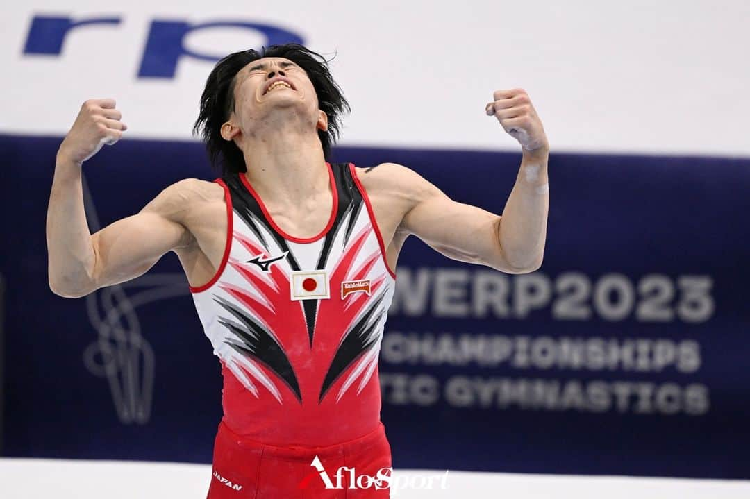 アフロスポーツのインスタグラム：「萱和磨/Kazuma Kaya (JPN),  September 30, 2023 - Artistic Gymnastics : The 2023 Artistic Gymnastics World Championships,  Men's Qualification Pommel horse at Sportpaleis Antwerpen in Antwerpen, Belgium.  Photo: @kenjiromatsuo.aflosport  #sportphoto #sportphotography #スポーツ写真」