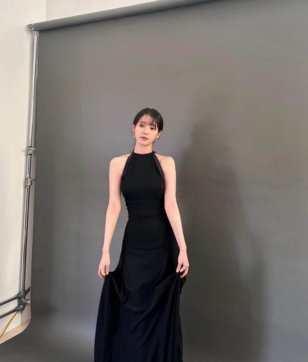 IUさんのインスタグラム写真 - (IUInstagram)「11월도 렛쓰기릿 검? 흰?」11月2日 15時24分 - dlwlrma