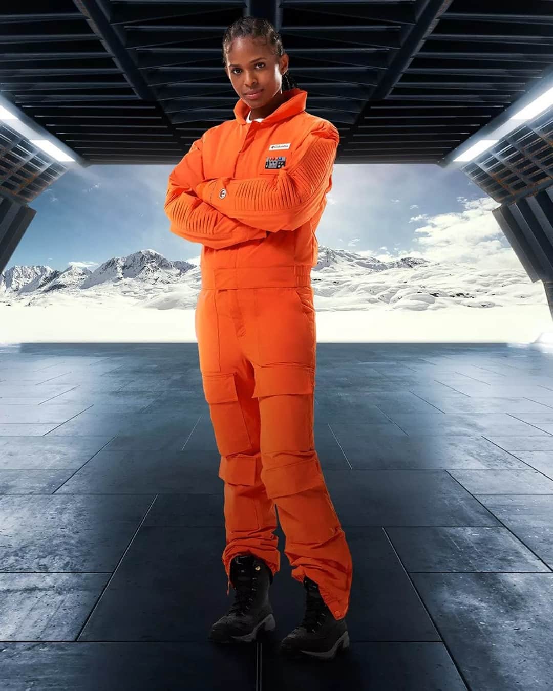 HYPEBEASTさんのインスタグラム写真 - (HYPEBEASTInstagram)「Over the years, @columbia1938 has worked closely with the ‘Star Wars’ franchise, presenting themed collections every winter. Now, the duo is expanding on their work with the unveiling of “The Skywalker Pilot Collection,” tapping into the Original Trilogy for inspiration.⁠ ⁠ The items draw from Luke Skywalker’s instantly recognizable flight suit as bright orange adorns the majority of the capsule’s pieces. Jackets, accessories, and even a Pilot Ski Suit are included throughout while detailed patches and hidden blueprint graphics of R2-D2 and a T-65 X-wing Starfighter can additionally be found across select pieces. Swipe to get a closer look at the collection which is set to drop on December 1.⁠ Photo: Columbia」11月2日 16時00分 - hypebeast