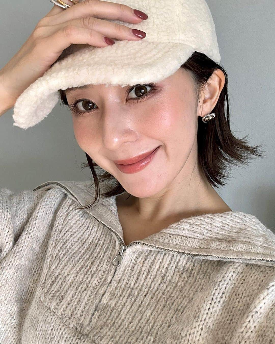 水野佐彩さんのインスタグラム写真 - (水野佐彩Instagram)「・ 先日ライブで着ていて 褒められたニットは @classicalelf_official のでした🤍 肌触りもふわふわで ジップを開けても閉じても可愛いので 着回しできてすごく使えるよー🫶🏻  この日は淡めのワントーンコーデにした🥰 リンクはストーリーに貼っとくねー🩷  #PR #classicalelf #クラシカルエルフ #エルフコーデ #タイアップ#JAVA#ジャバ」11月2日 15時53分 - saaya_mizuno