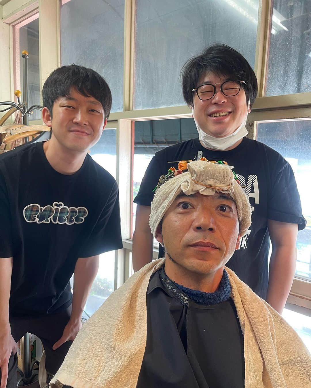 杉本知香さんのインスタグラム写真 - (杉本知香Instagram)「森さんと向くん 一昨日麒麟川島さんのラジオで一緒だったらしく ばったり会って盛り上がってました😆😆  #中目黒美容室 #どぶろっく森#どぶろっく #天津向#天津#オタク界のカリスマ  #世界クジラ村田」11月2日 15時57分 - sugimotoc