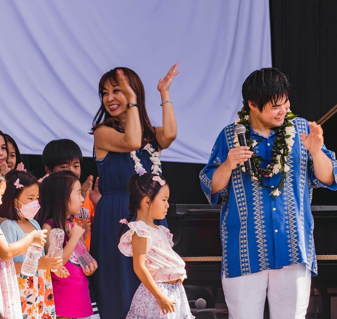KAUKAU/カウカウハワイさんのインスタグラム写真 - (KAUKAU/カウカウハワイInstagram)「ANAが主催する音楽交流イベント「ANA ‘Aha Mele 2023」が今年もホノルルで行われます🎵 今年のイベントの日程は、11月16日から19日の4日間。 メインのゲストは昨年に引き続き世界的ピアニストの辻井伸行さん。辻井さんのソロコンサート、また地元アーティストとの共演など（Jody Kamisato & Honoka, Erin Nishi& HCMFのクインテット）多彩なイベントで日本とハワイの絆を深めるホノルルの芸術の秋のイベントです！　  【チケット絶賛発売中】 チケット情報など詳しくはこちらの記事で！　 https://www.kaukauhawaii.com/editornews/219222/  【イベント詳細】 ◆11月18日(土) 辻井伸行さんコンサート@ブルーノートハワイ 10:30〜12:30（有料イベント） ◆11月19日(日) 辻井伸行さん&地元アーティストコンサート@ワイキキシェル　18:30〜（有料イベント）  @nobuyuki_tsujii_official @ukeboy808 @honokamusic   先日、フライングホヌのオレンジの機体、ラーの初就航が行われ、12月6日からは週14便の成田ーホノルル便全便が、3機のフライングホヌにて運航されるようになるというビッグニュースもあります。 最新のニュースは、ANAのアカウントをチェック！✈️ @ana.japan  #ANAAhamele #ANA #全日空 #アハメレ #辻井伸行 #ホノルル #ハワイ #ワイキキ」11月3日 8時02分 - kaukau_hawaii