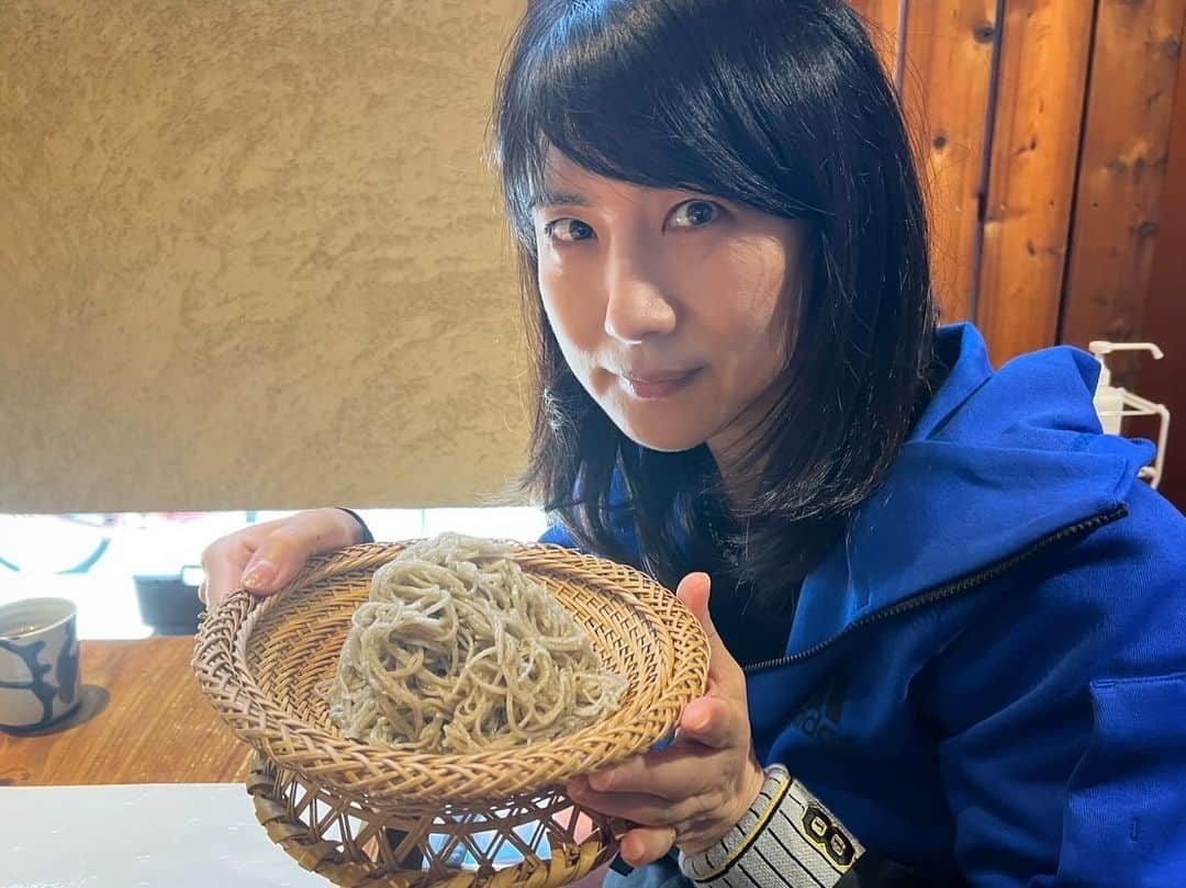 中江有里さんのインスタグラム写真 - (中江有里Instagram)「やはり大阪の蕎麦はすごかった！  天神橋7丁目の「蕎麦たかま」から谷町6丁目の「そば切り岳空」  いざ、甲子園へ！  #中江有里」11月2日 16時05分 - yurinbow1226