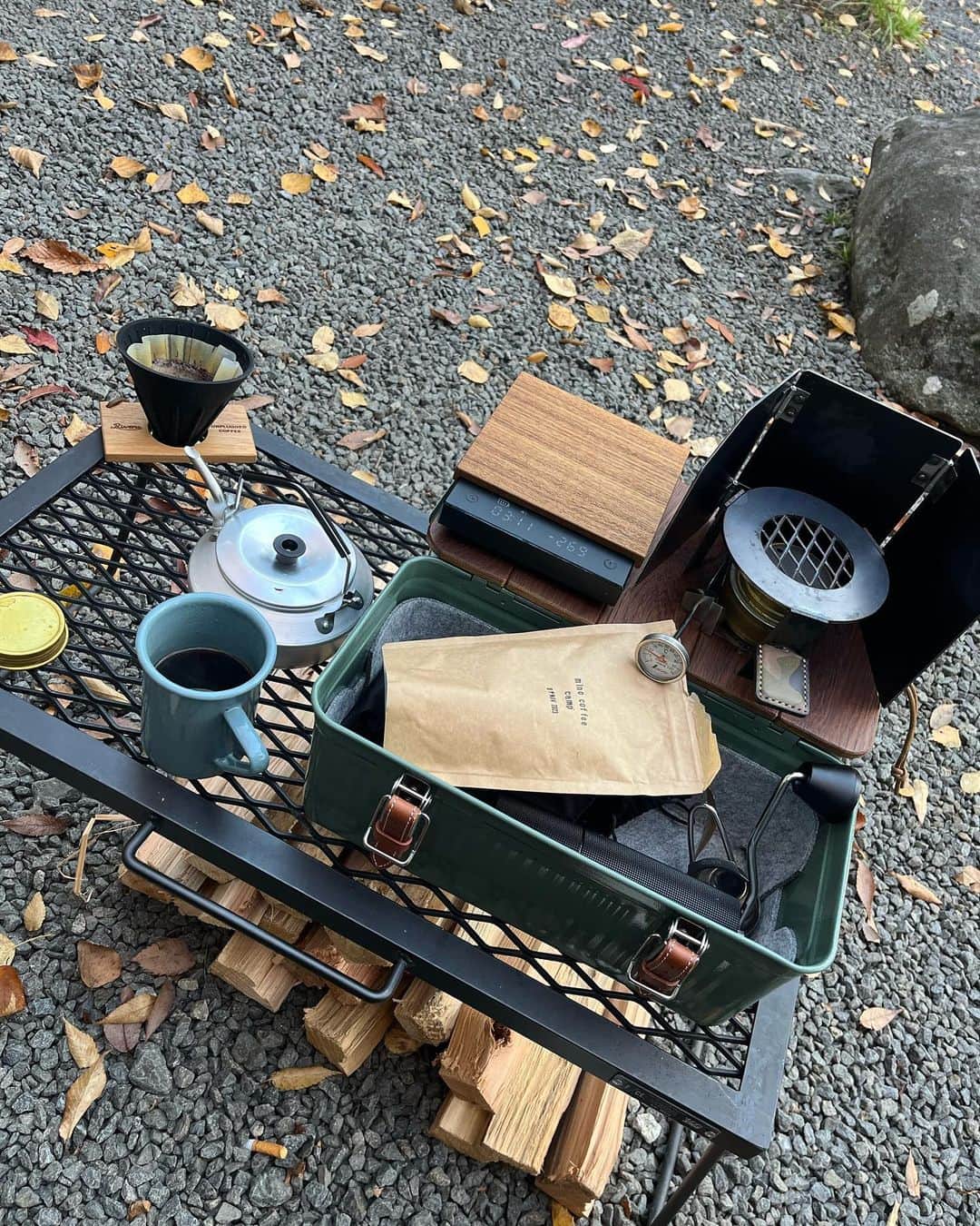 美濃隆章さんのインスタグラム写真 - (美濃隆章Instagram)「ちょいと山にコーヒーを飲みにきてみました！ とても美味しいです！ #minocoffee_camp @mino_coffee_roaster」11月2日 16時08分 - takaakimino