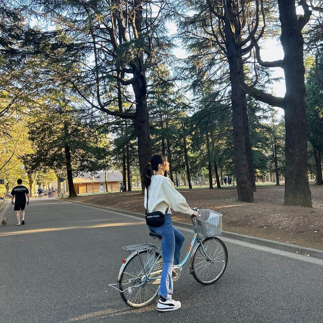 下尾みうのインスタグラム：「サイクリング🚴‍♀️ ゆずちゃんと行ってきました💗 楽しかった〜😊 . #サイクリング #代々木公園 #akb48  #吉橋柚花」