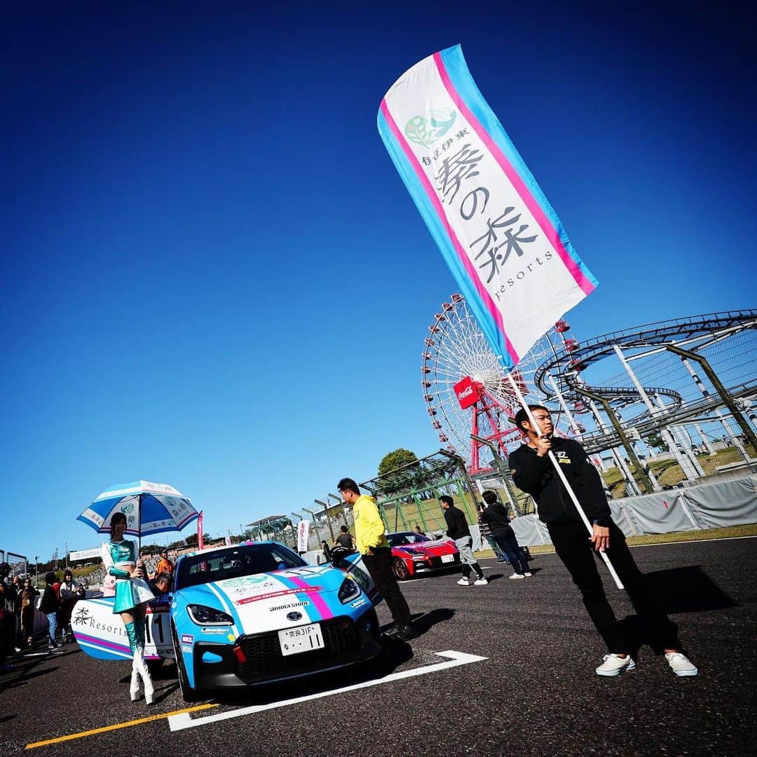 脇阪寿一さんのインスタグラム写真 - (脇阪寿一Instagram)「三橋仁明写真館  GR86/BRZ CUP Rd6 SUZUKA Circuit Final  27th  #gr86/brzcup #gr86 #toyotagazooracing  #assomotorsports  #奏の森resorts  #三橋仁明  #カメラマン」11月2日 16時42分 - juichiwakisaka