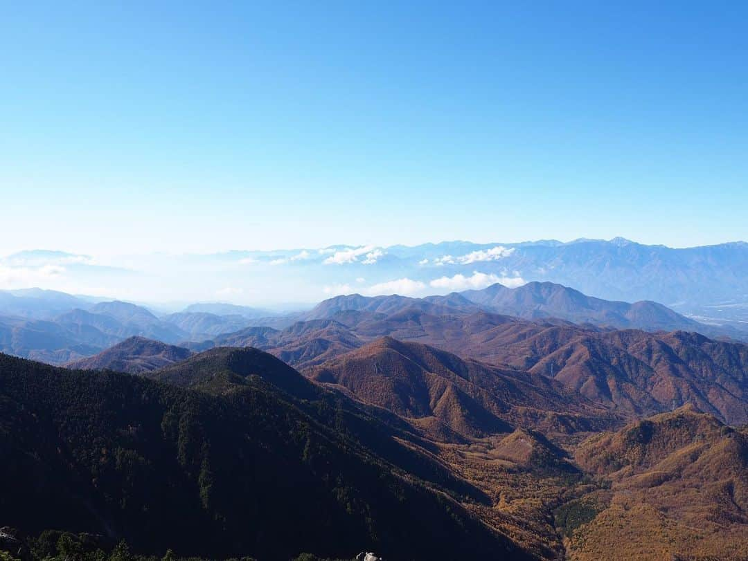 中村優さんのインスタグラム写真 - (中村優Instagram)「⛰️⛰️ひたすら感動の景色⛰️⛰️ @orangebackpackers #金峰山#大日岩#富士見平#登山#優trekking」11月2日 16時46分 - nkmr_yu