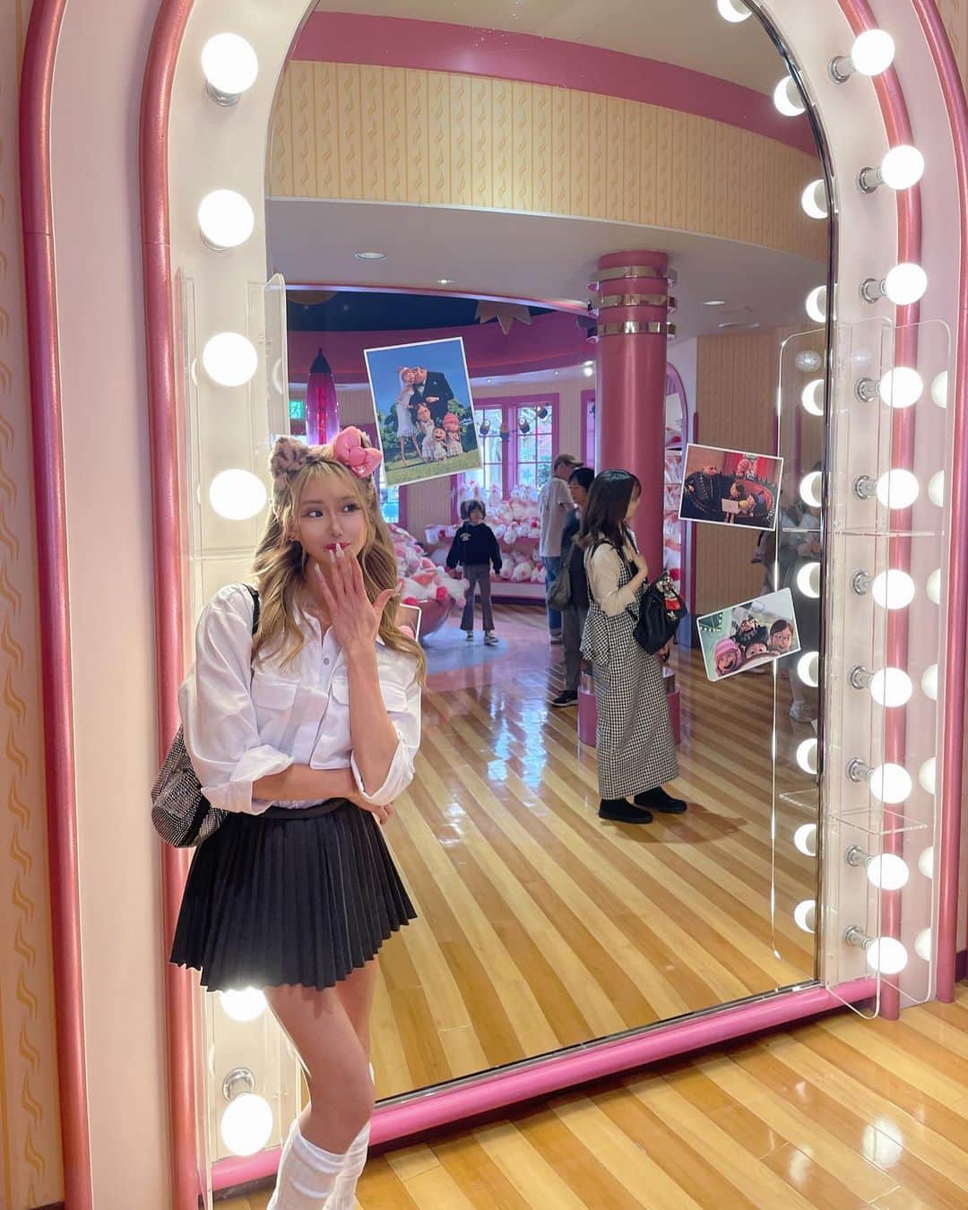 RIIAのインスタグラム：「ユニバ写メ下書きにまだ残ってる🤣」